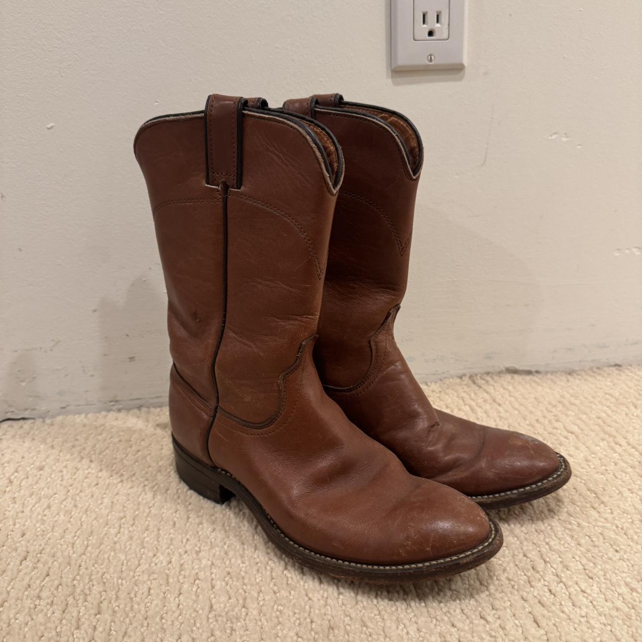 item listed by sofilynn1closet