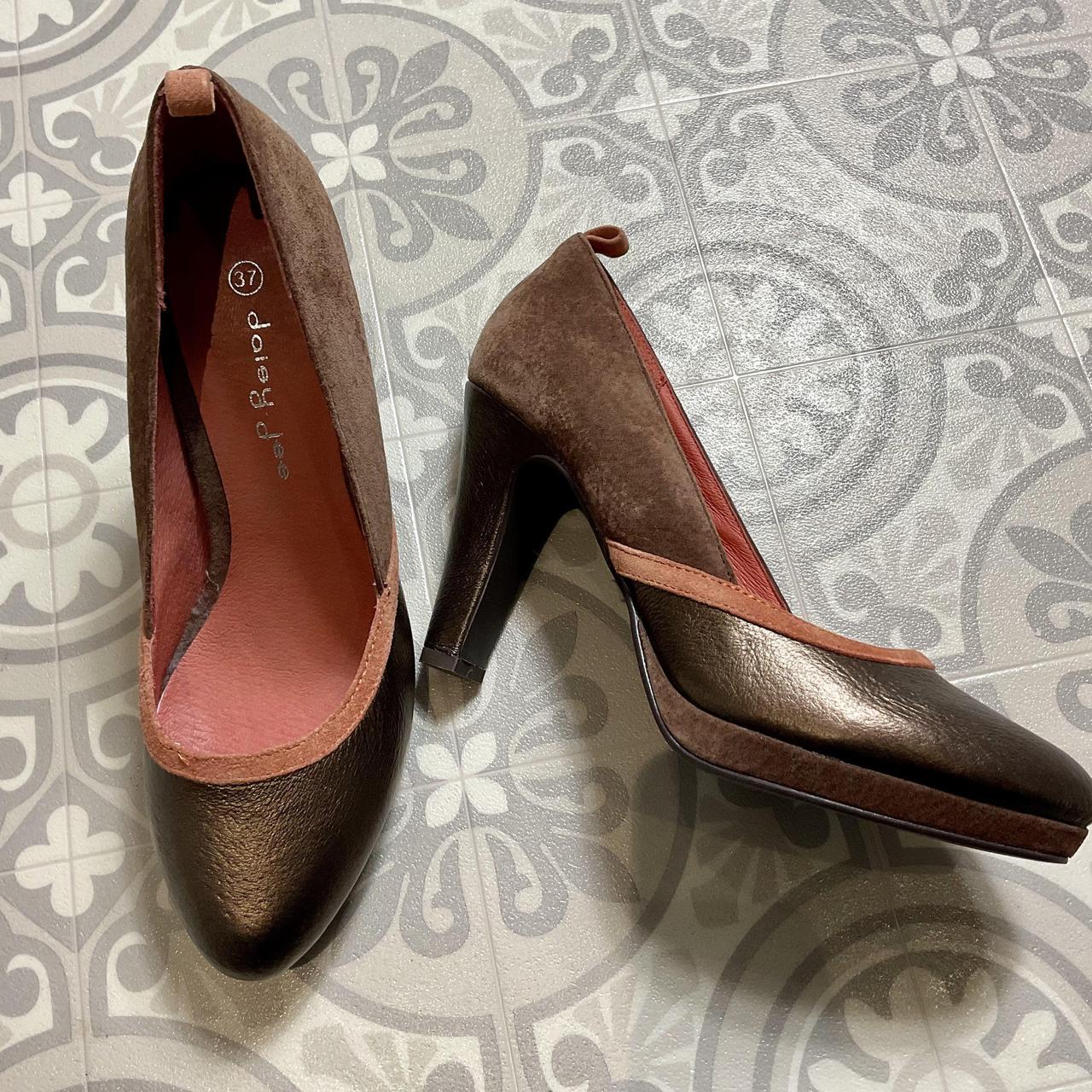 Women's Brown Courts Depop