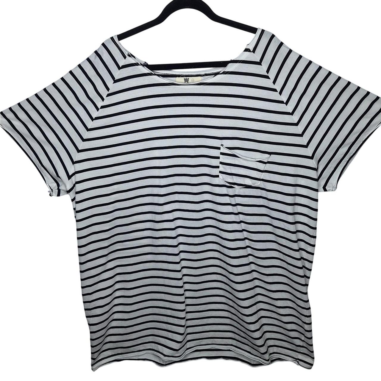 Source Unknown Women's T-shirt - White/Black - XX… - image 1