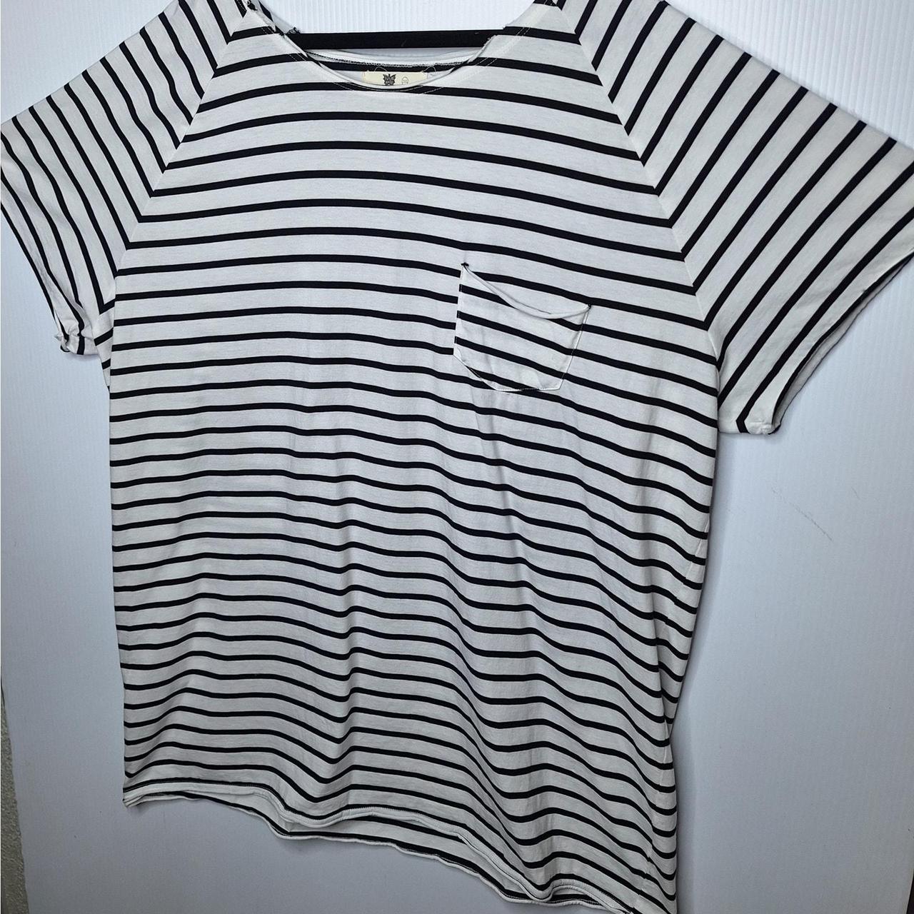 Source Unknown Women's T-shirt - White/Black - XX… - image 2