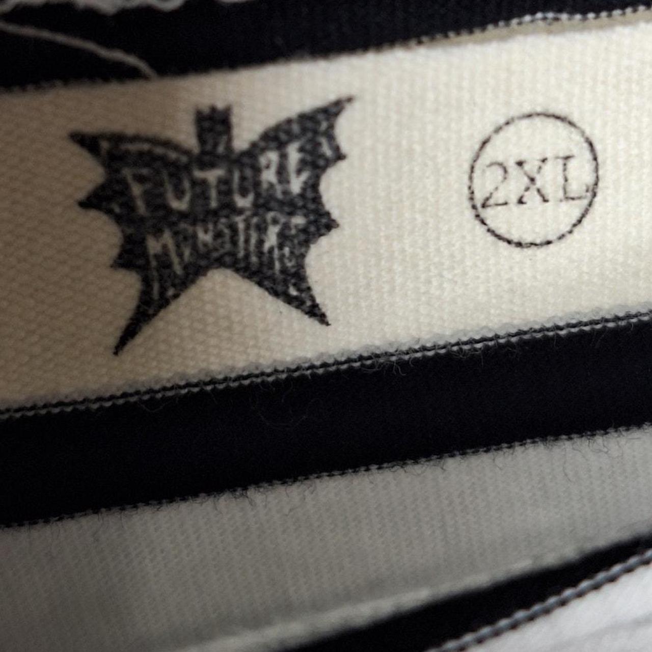 Source Unknown Women's T-shirt - White/Black - XX… - image 4