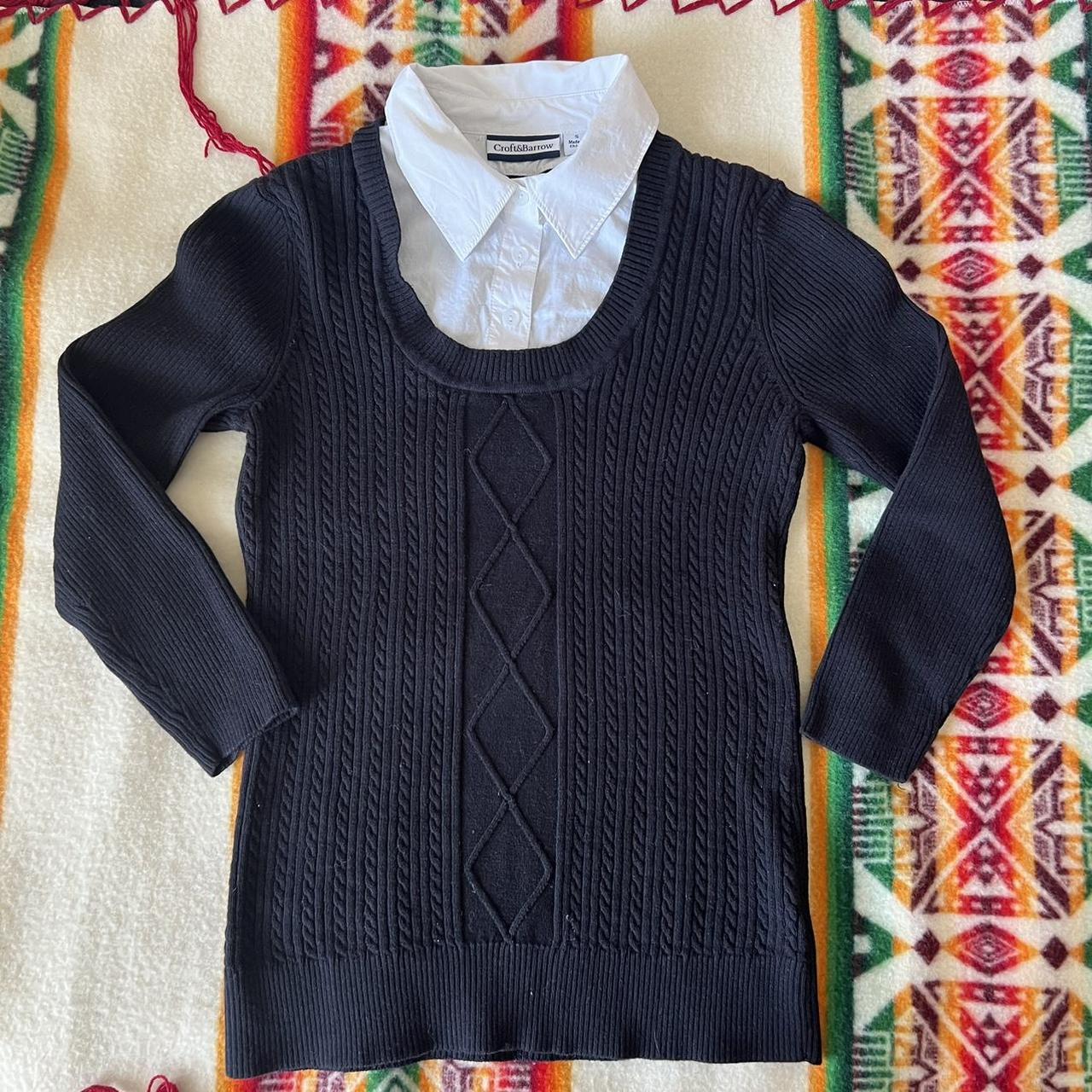 💫 b&w sweater w/button up collar💫 a cute rib knit... - Depop