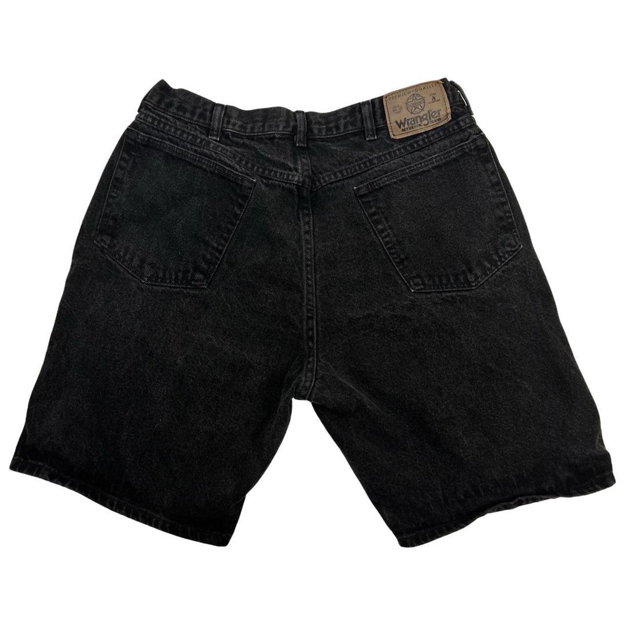 Wrangler Men's Black Shorts Depop