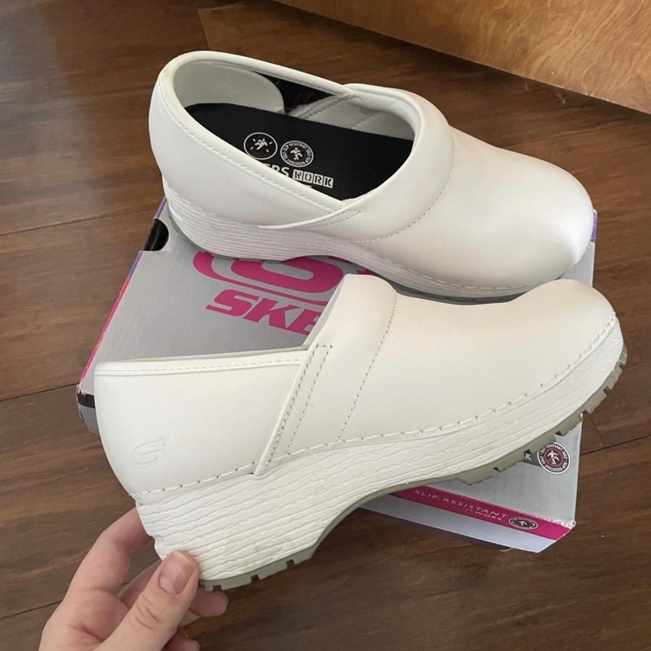 Skechers white clearance clogs