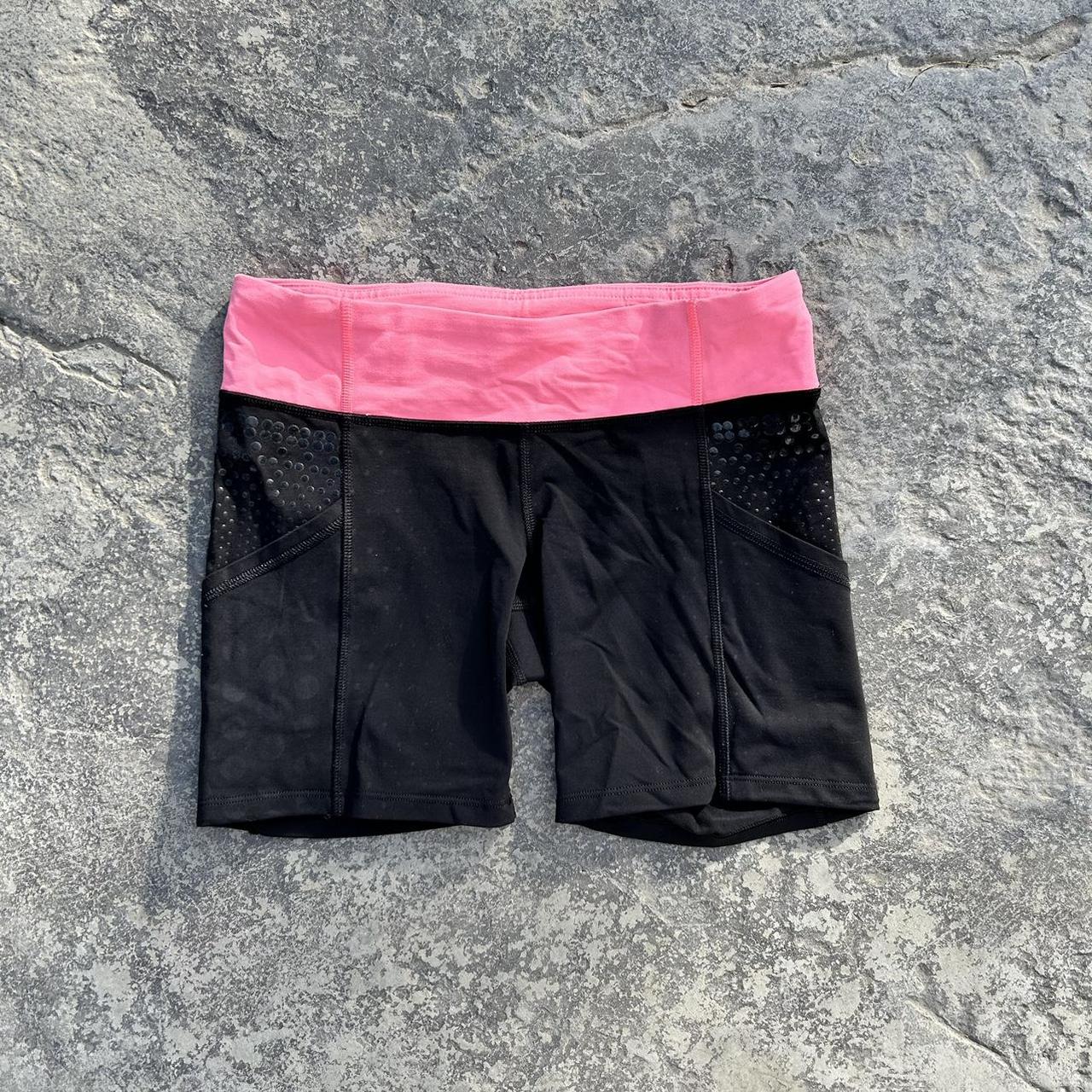 Lululemon Women S Shorts Depop   P0 