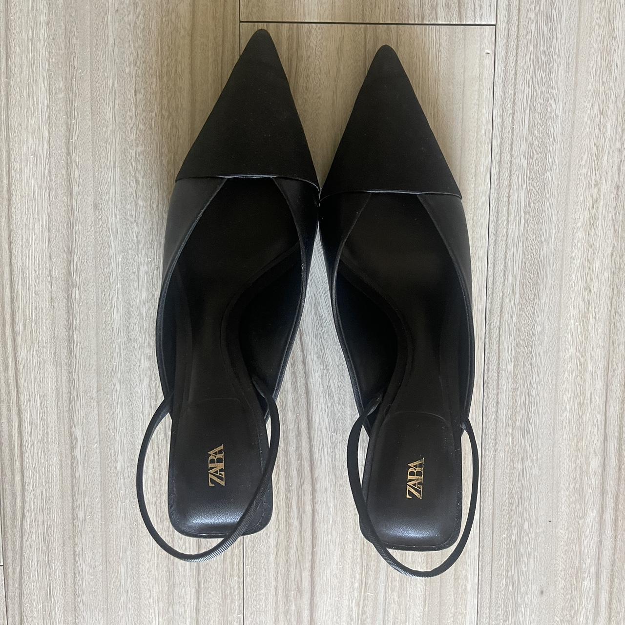 Zara Women's Black and Gold Courts