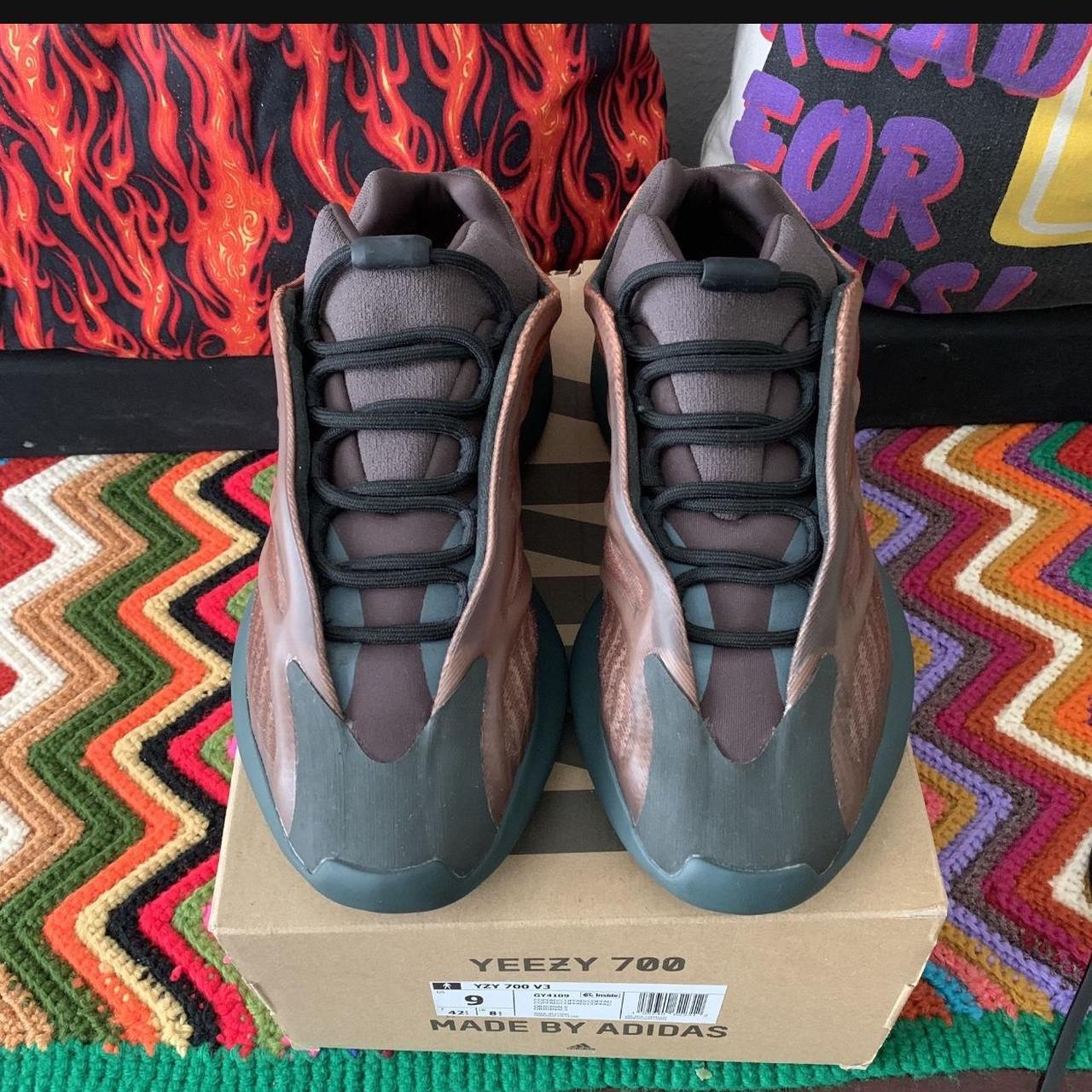 yeezy 700 copper