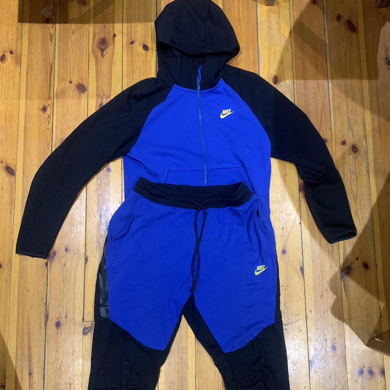 Black and blue hoodie nike Clearance