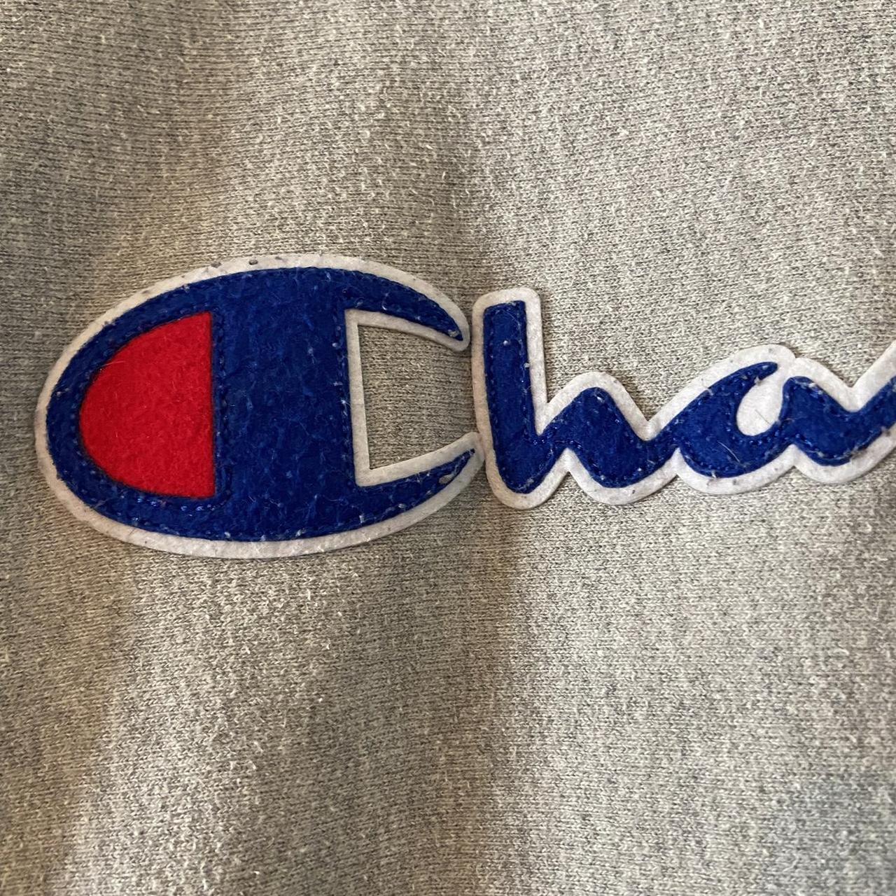 Champion sweatshirt hotsell real vs fake