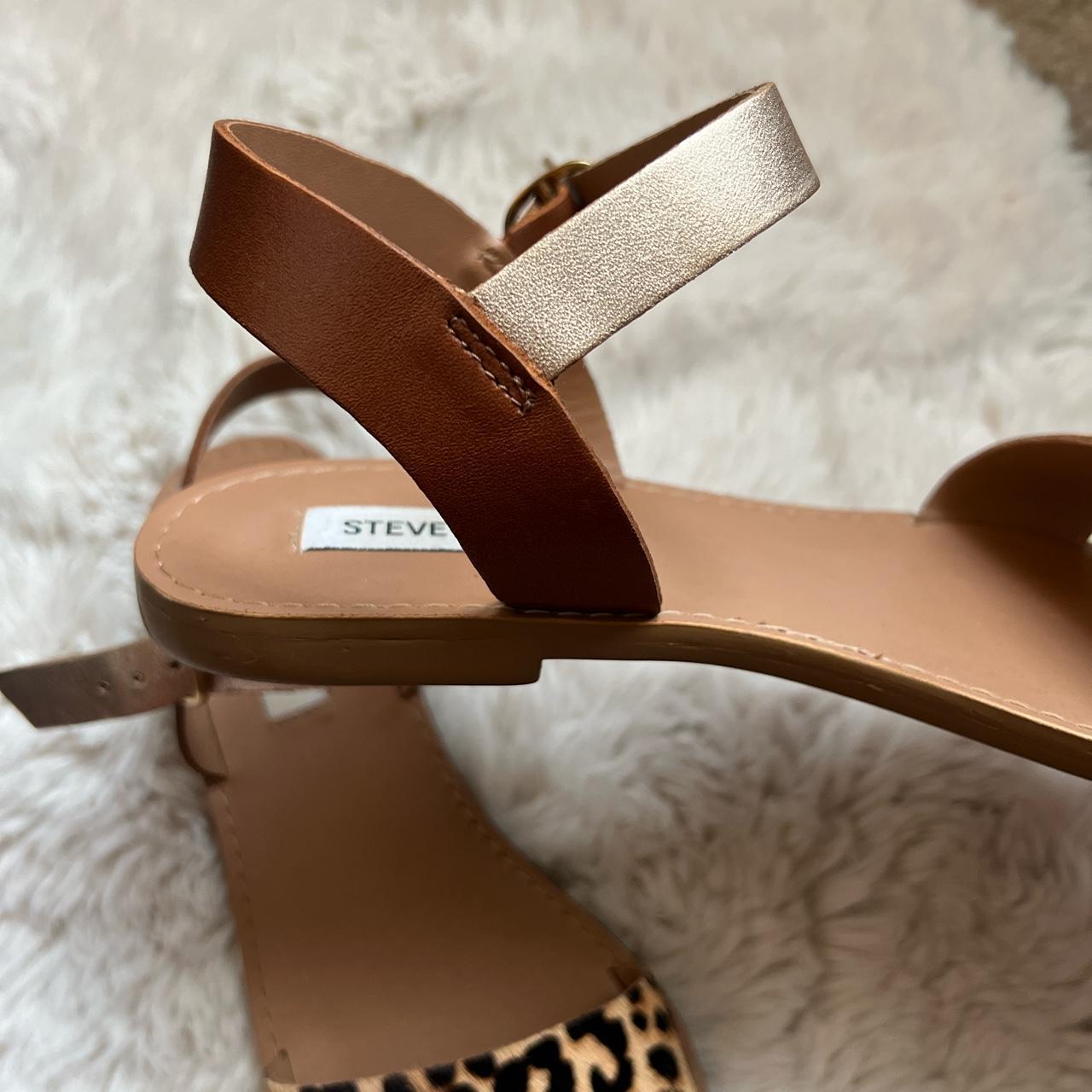 steve madden leopard print sandals with flexible