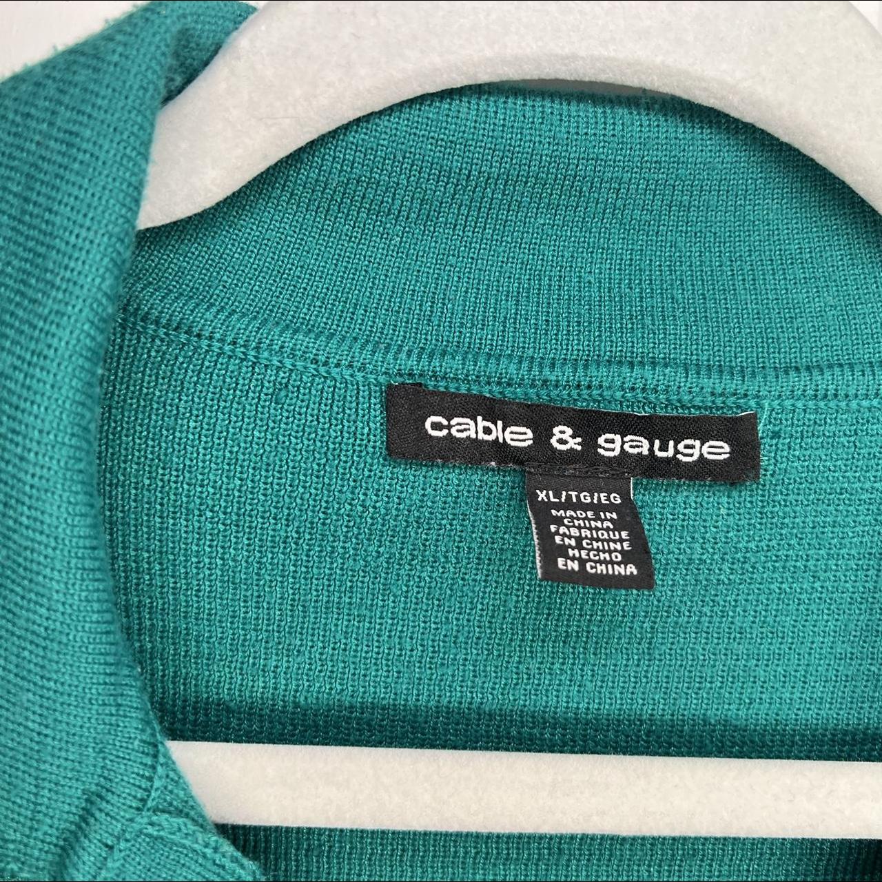 CABLE & GAGE GREEN stretchy knit collared top!... Depop