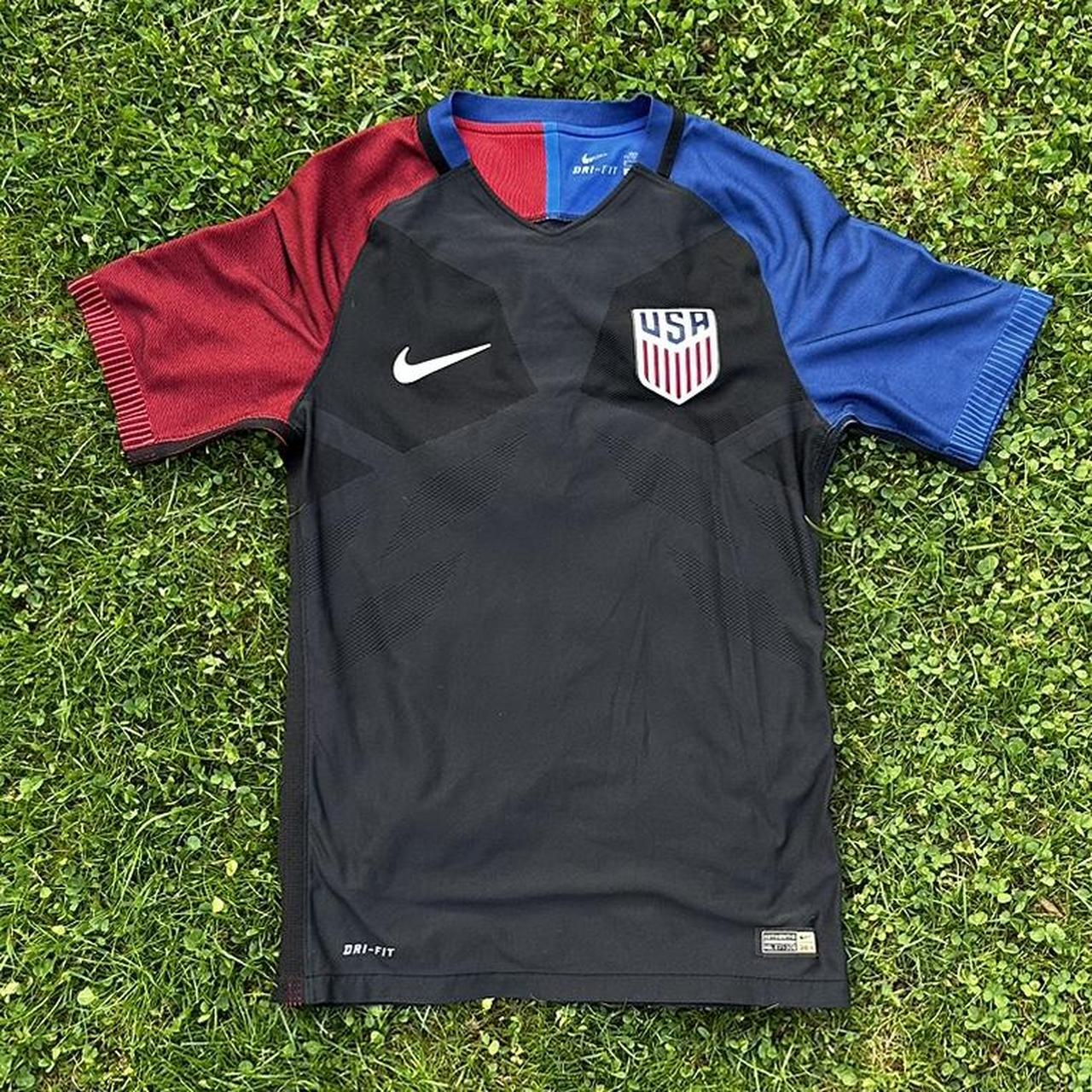 2016 USA Nike Futbol Kit Nike check coming off... - Depop