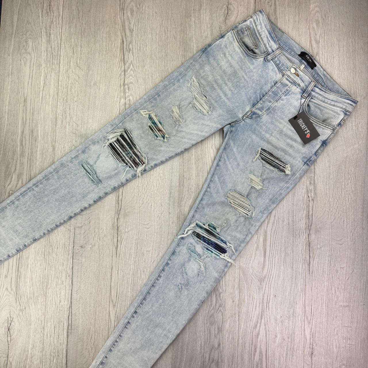 item listed by theclobastore