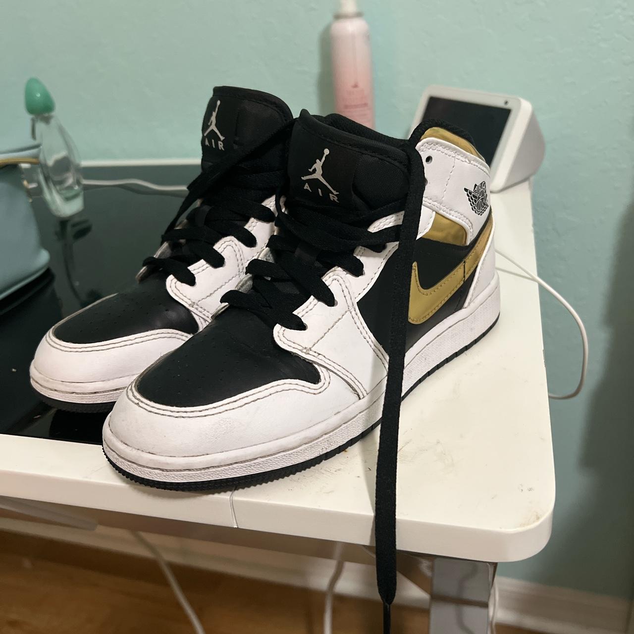 Nike air jordan Shoes Size 4.5Y Fits me and I’m a... - Depop