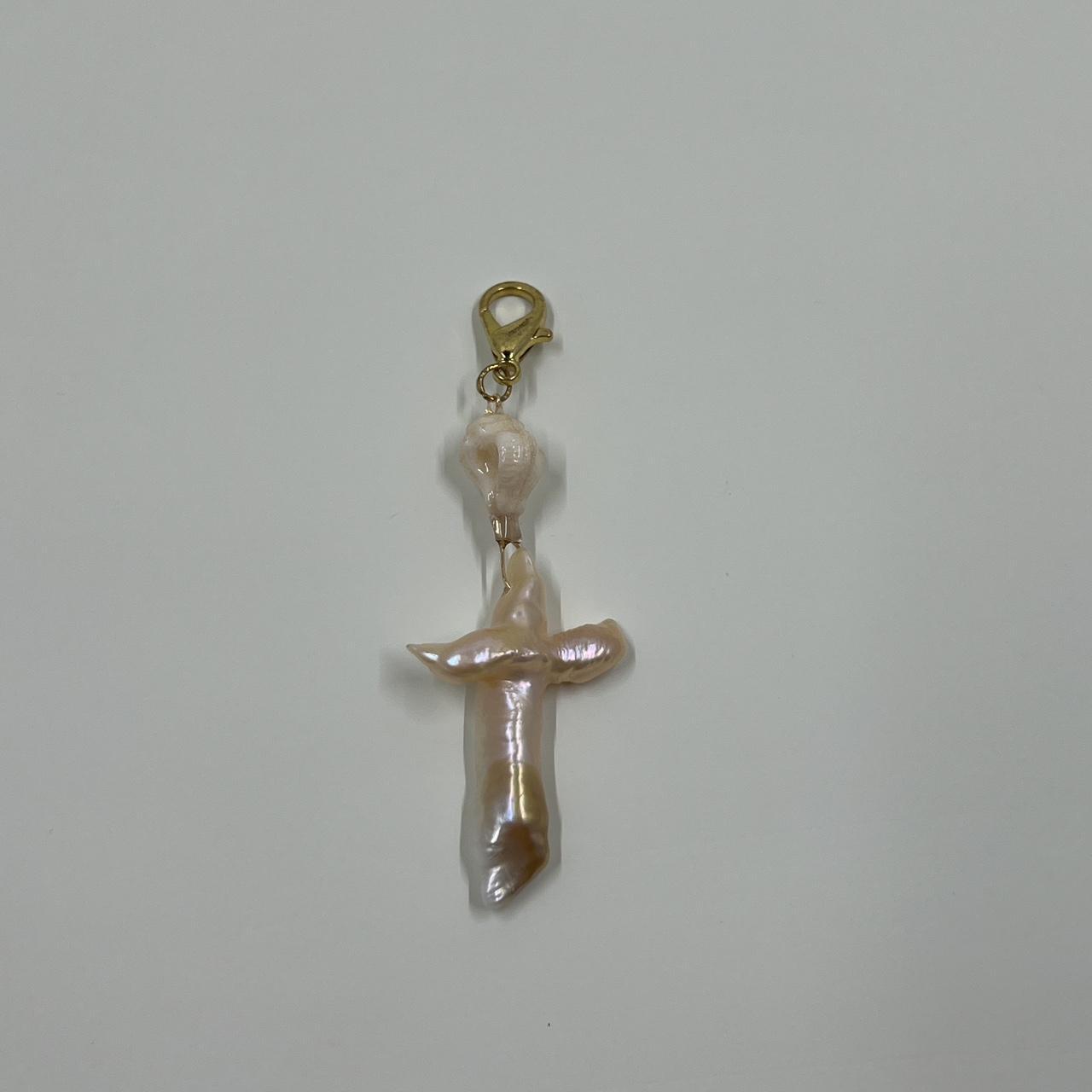 item listed by pinkstarlightt