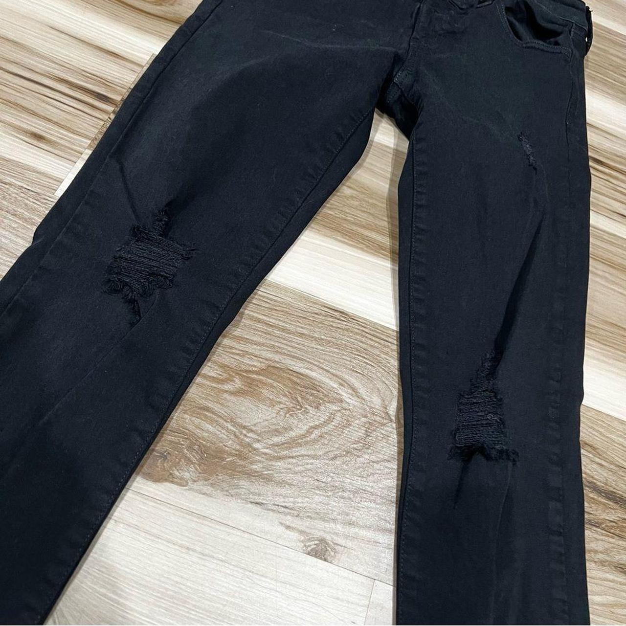 AMERICAN EAGLE black distressed Jeggings