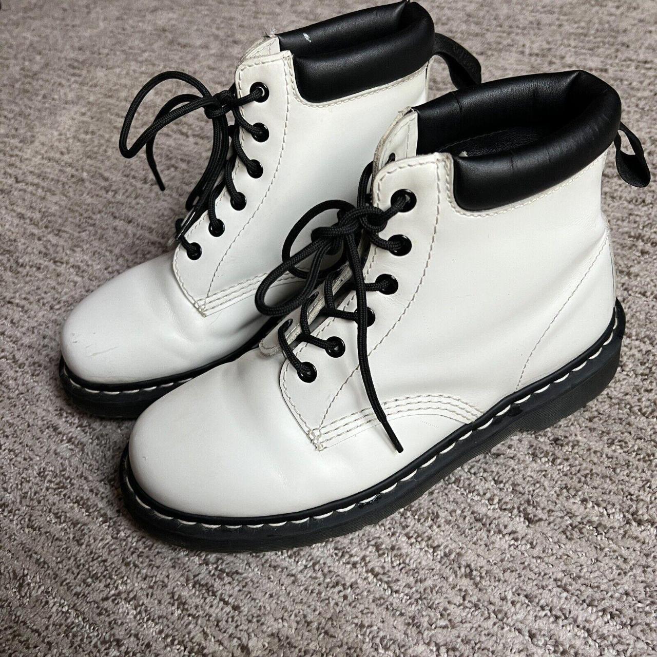 dr martens 939 white