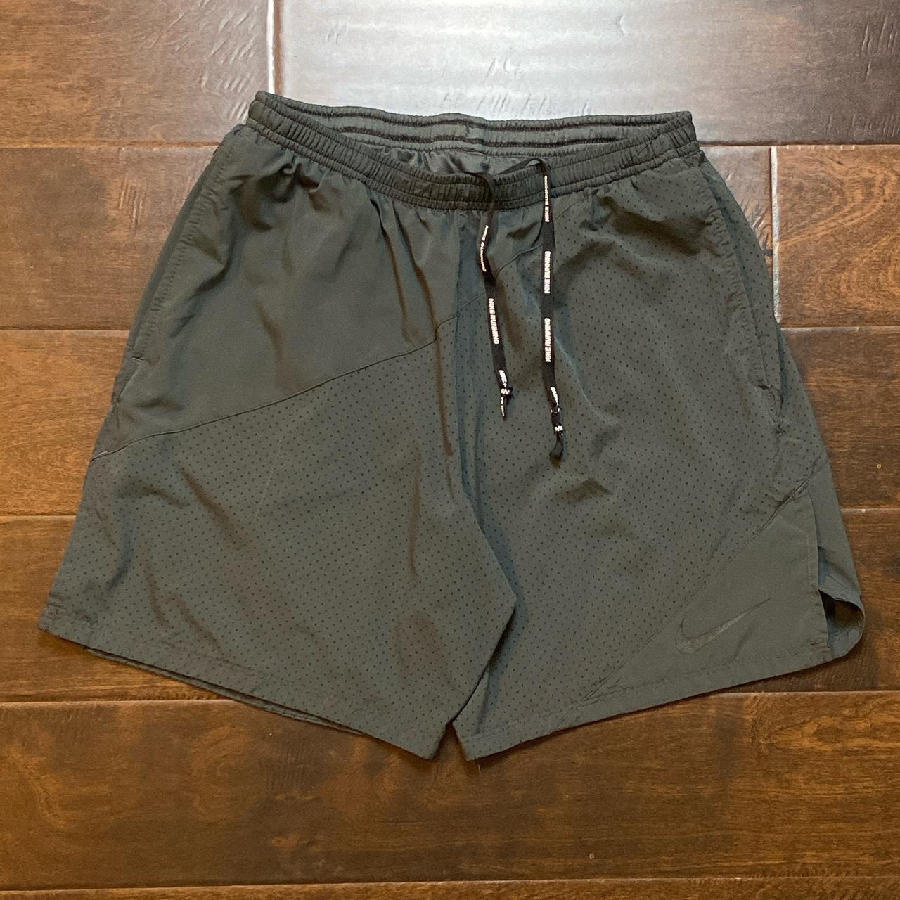 mens black and gold nike shorts