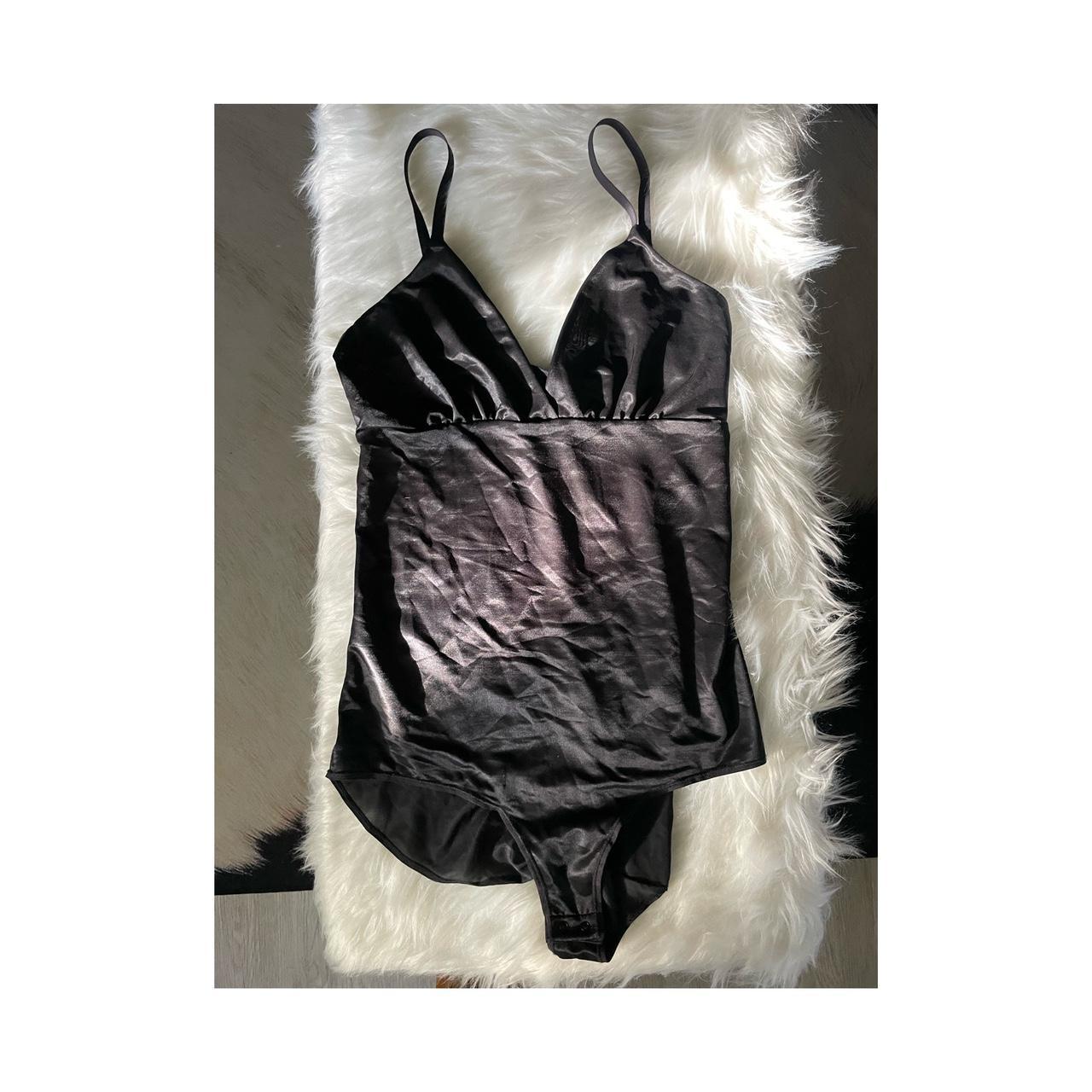 SKIMS barely there shapewear Size XL color - Depop