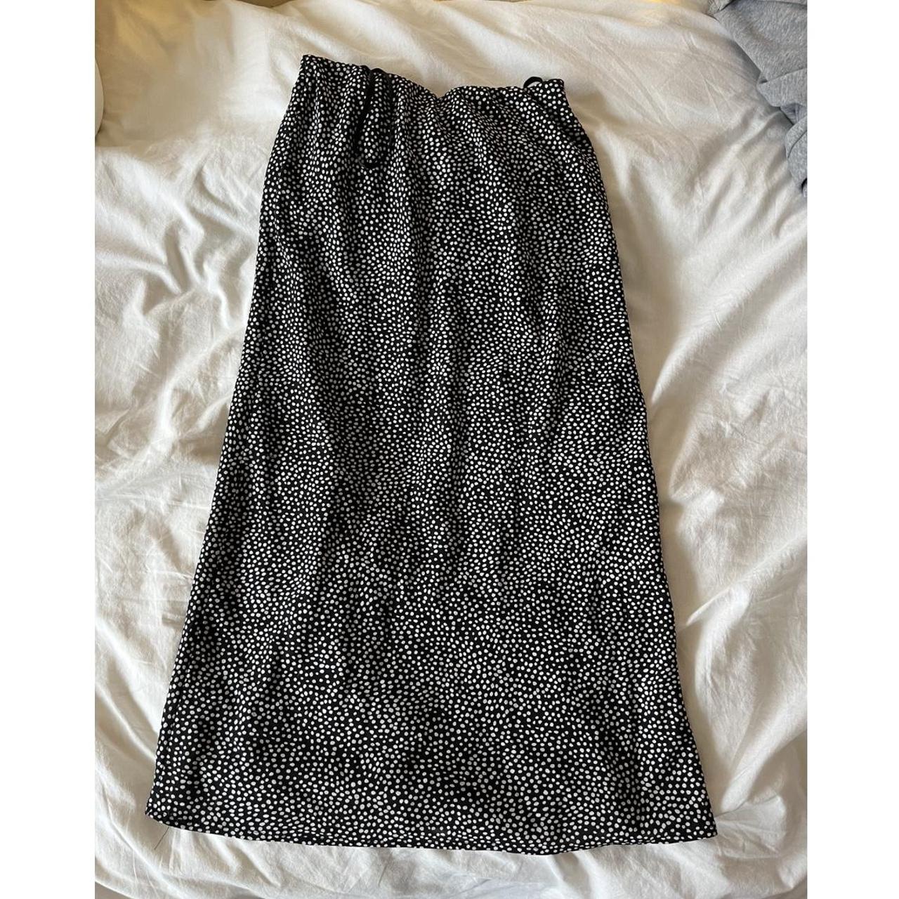 Women's Black and White Skirt | Depop