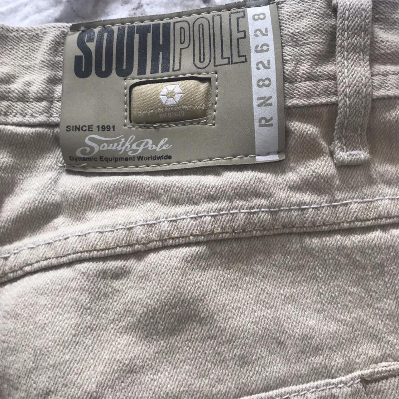 baggy southpole shorts • size 36w • 10/10... - Depop