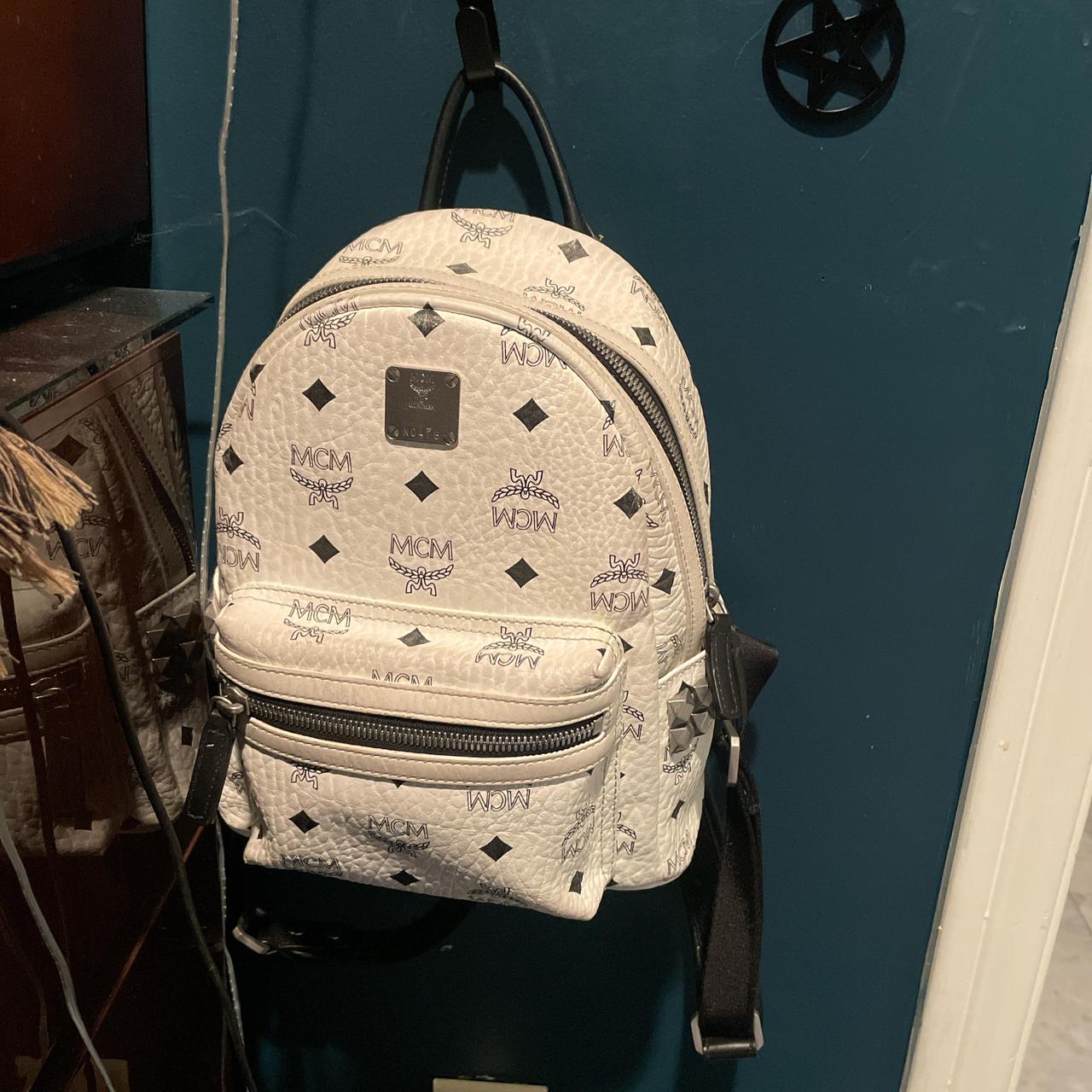 item listed by emirene