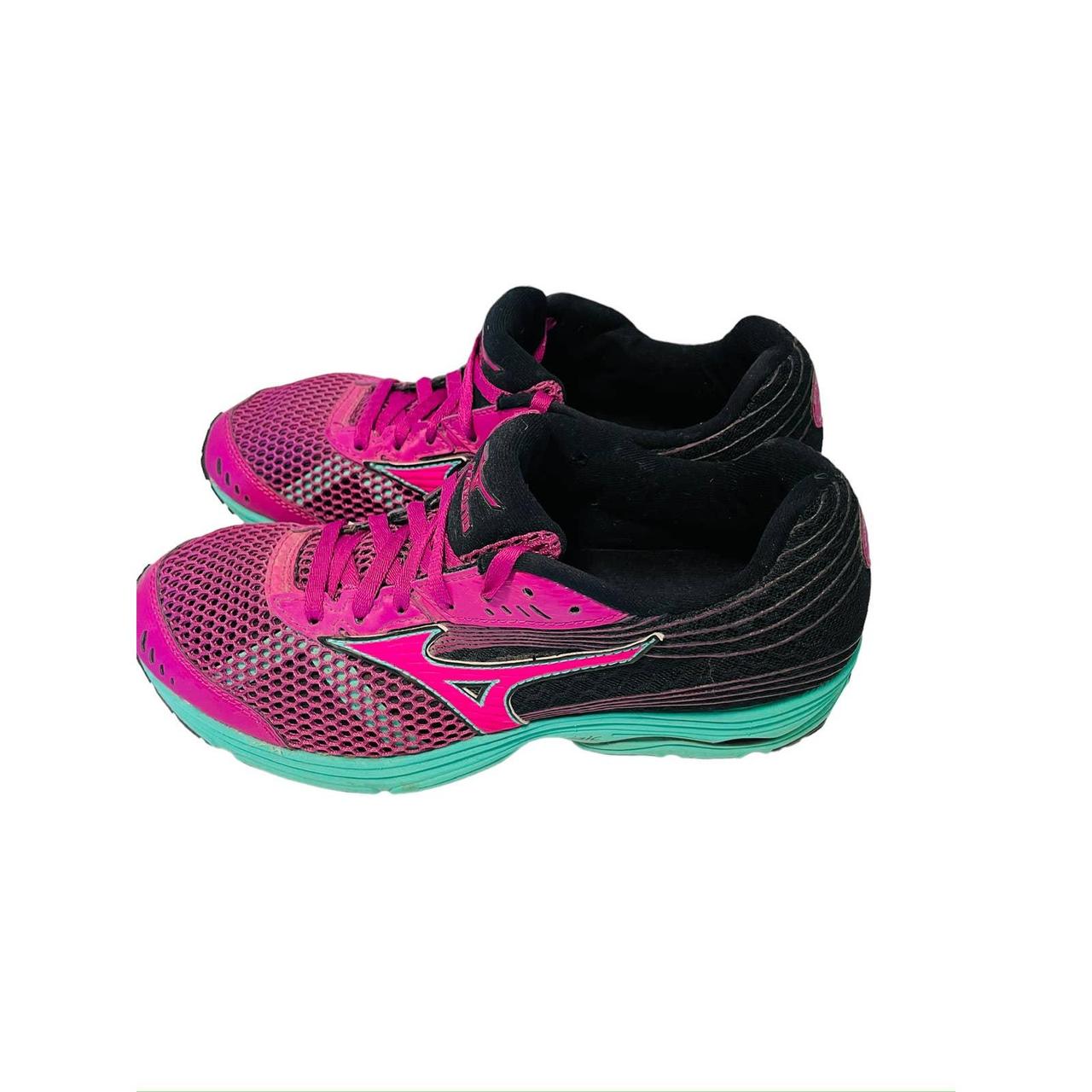 Mizuno Wave Sayonara 3 V4IC Wamens Athletic Shoe