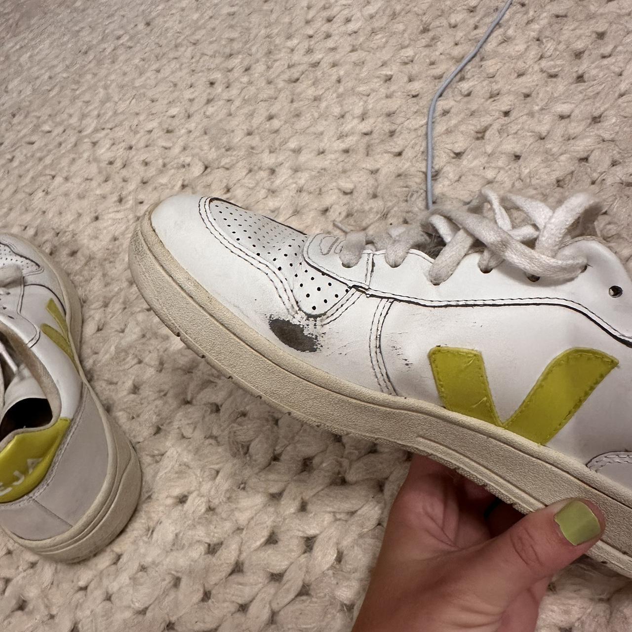 Veja V-10 Women's Sneakers with green details Fun | Depop