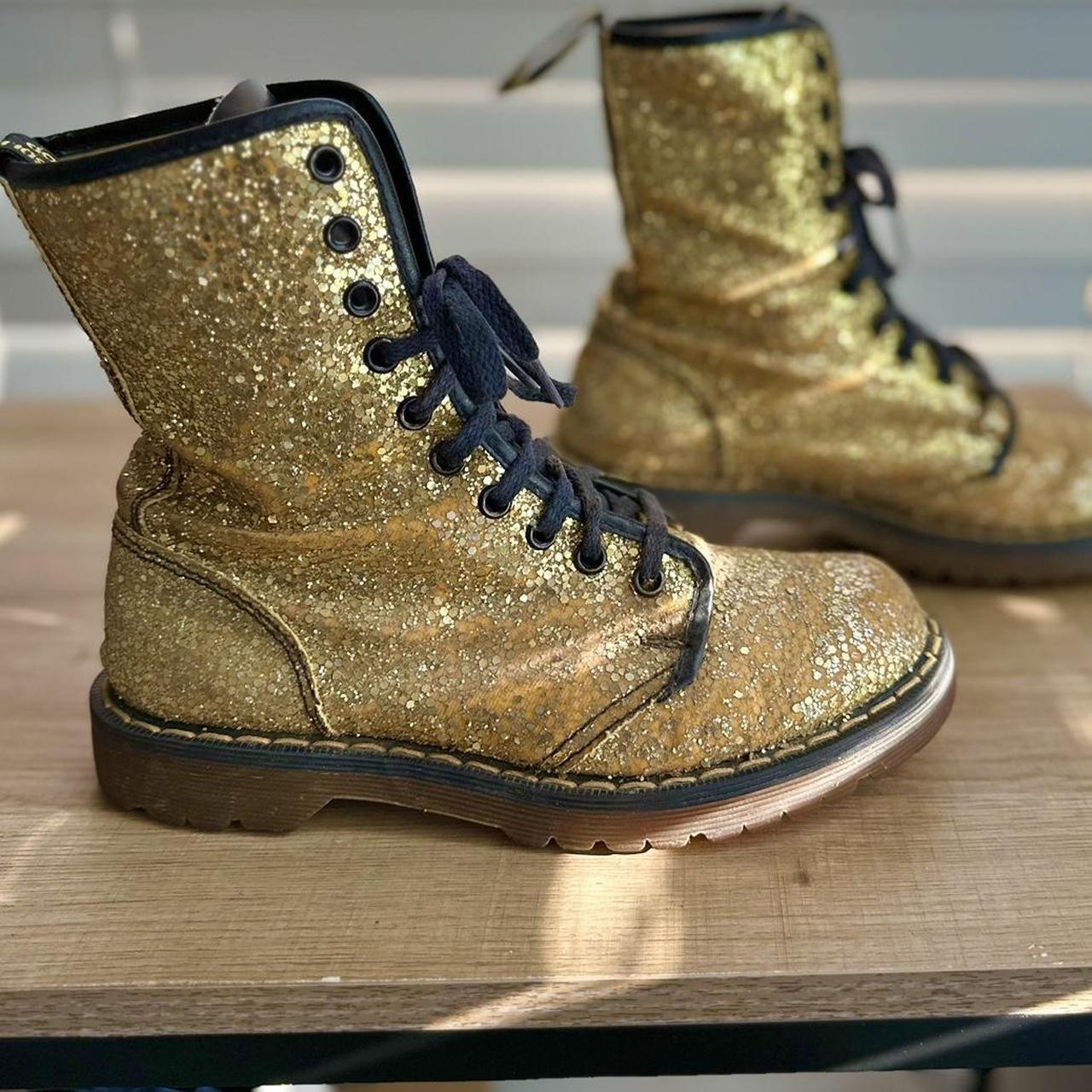 Dr martens cheap gold boots