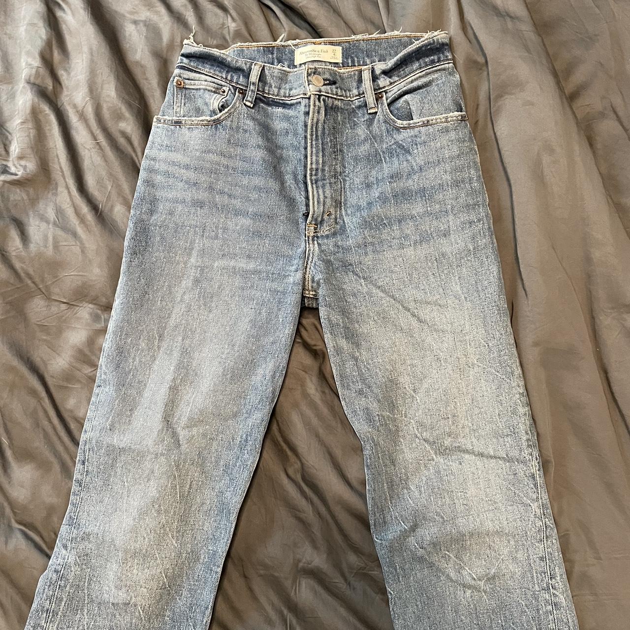 Abercrombie 90s Ultra High Rise Straight Jean size... - Depop