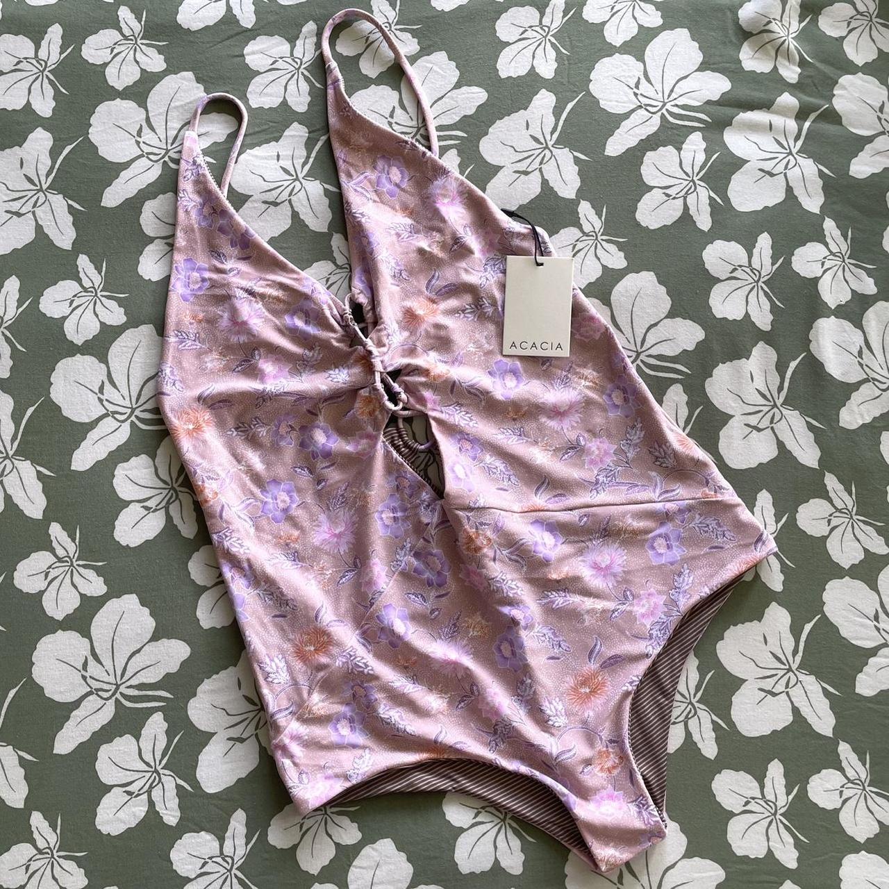 item listed by emmypii
