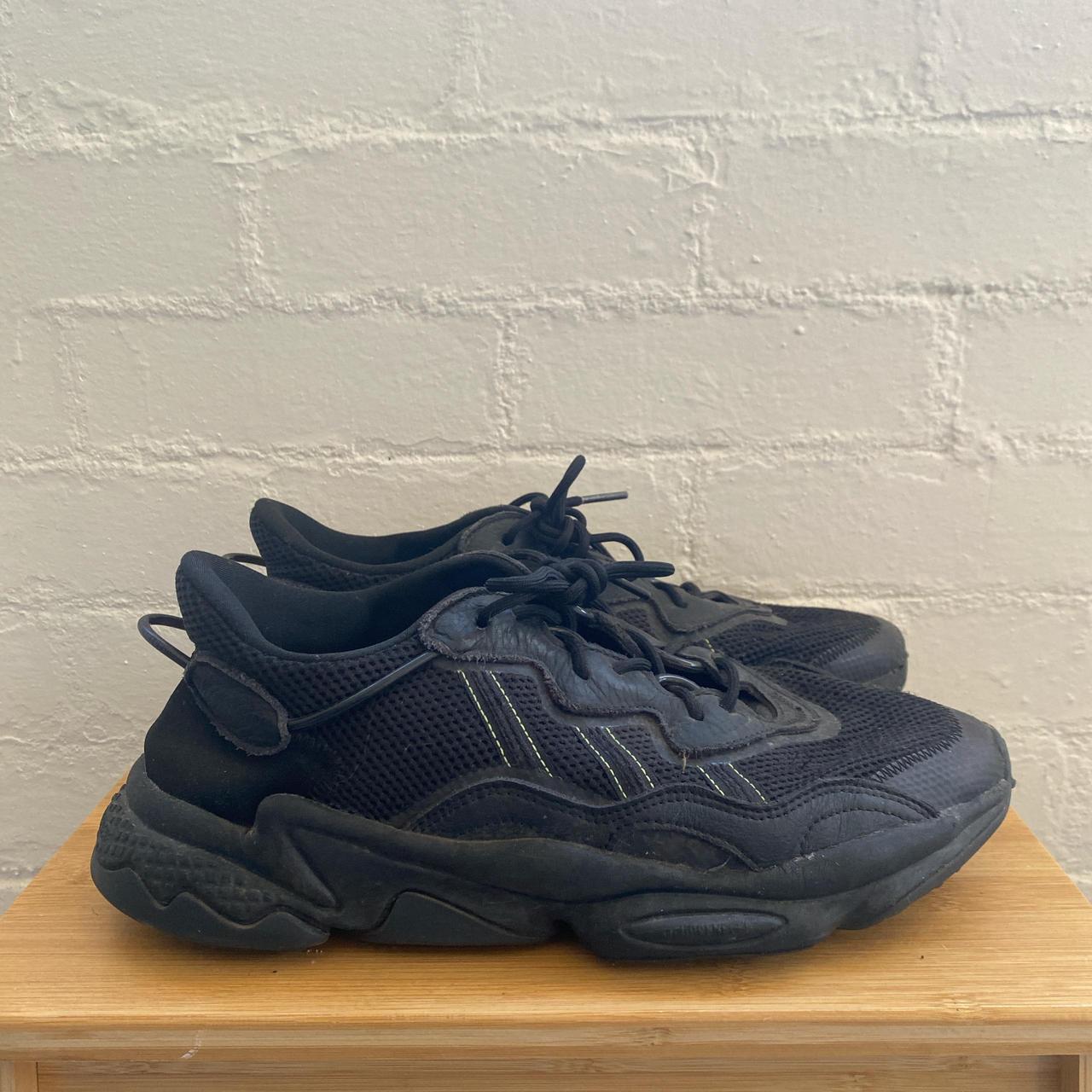 nike ozweego trainers