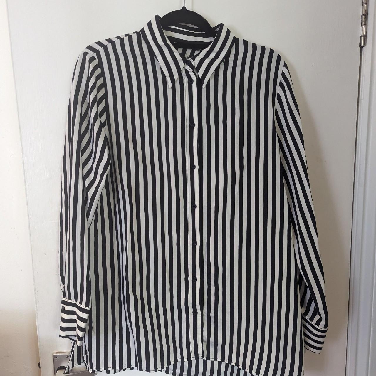 Zara Women's Black and White Shirt | Depop