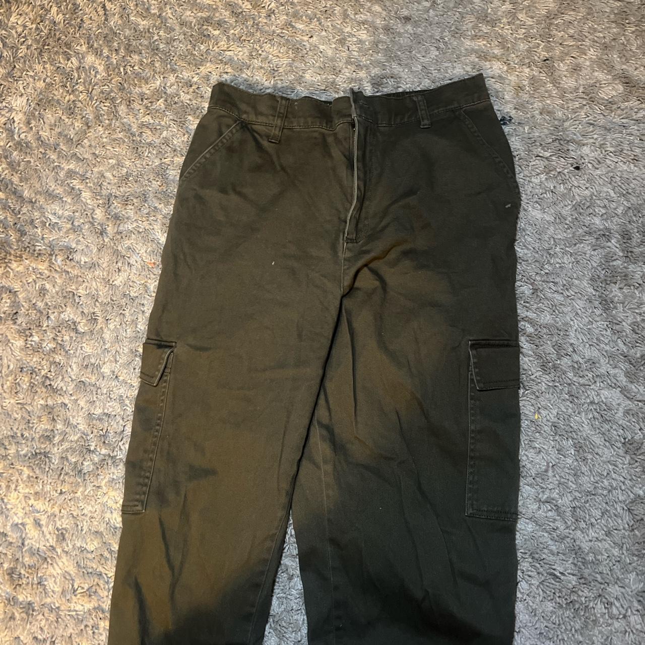 aeropostale army green cargo pants joggers size medium - Depop