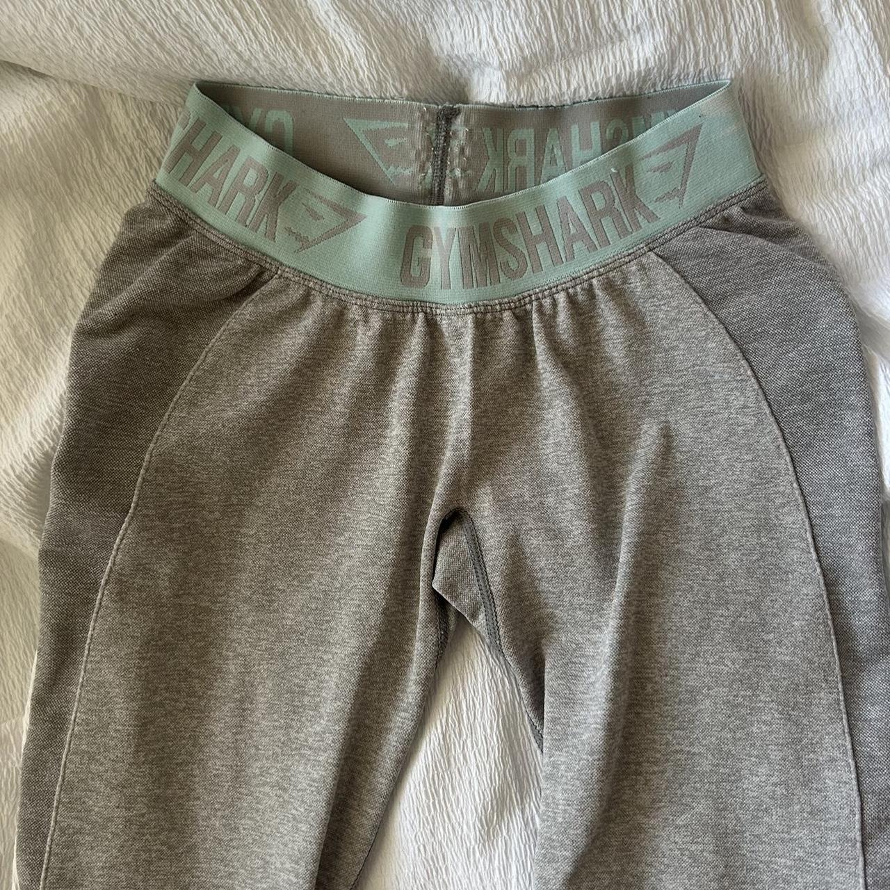 Gymshark flex shorts. Grey with turquoise waist - Depop