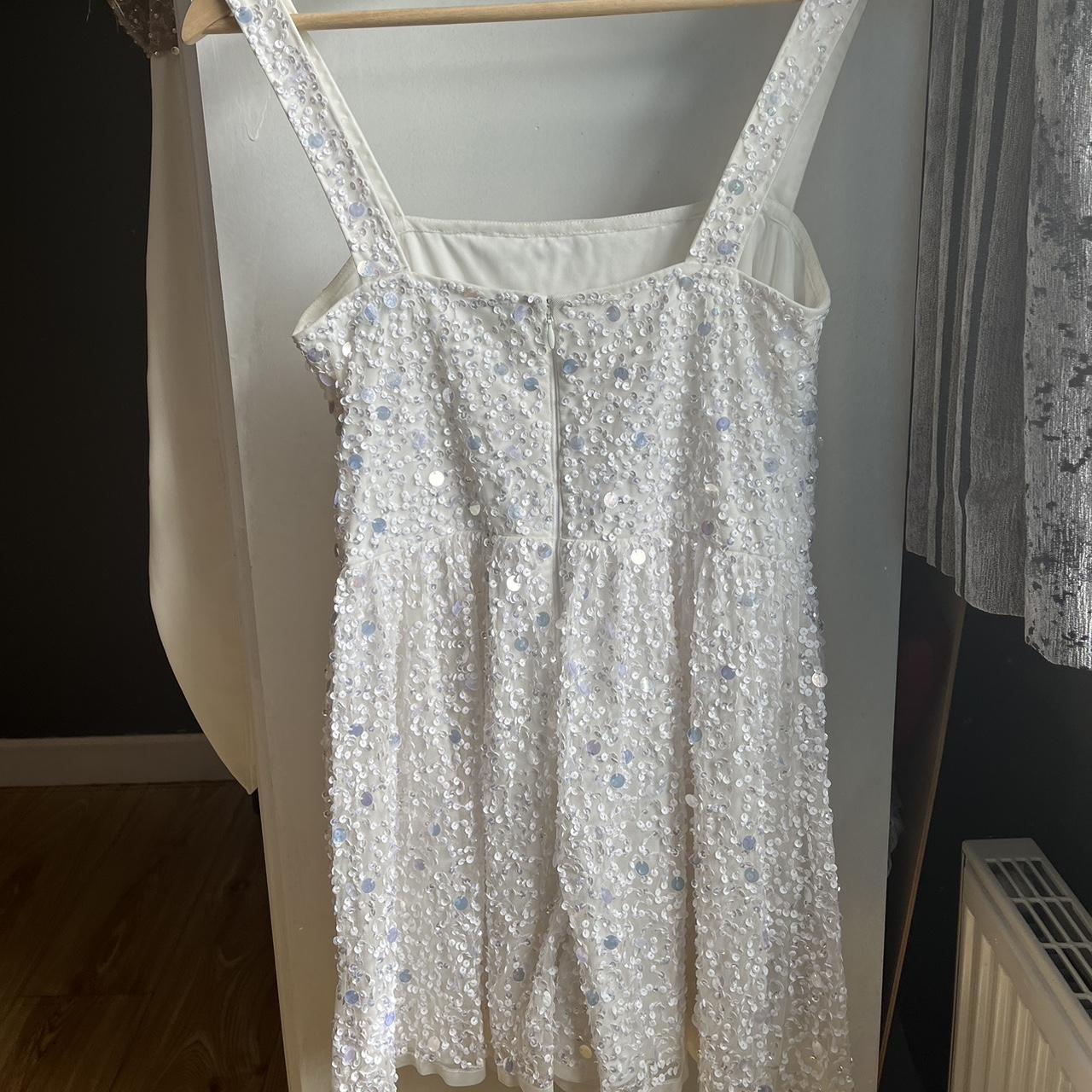 Riverisland white sequin Worn once for Depop