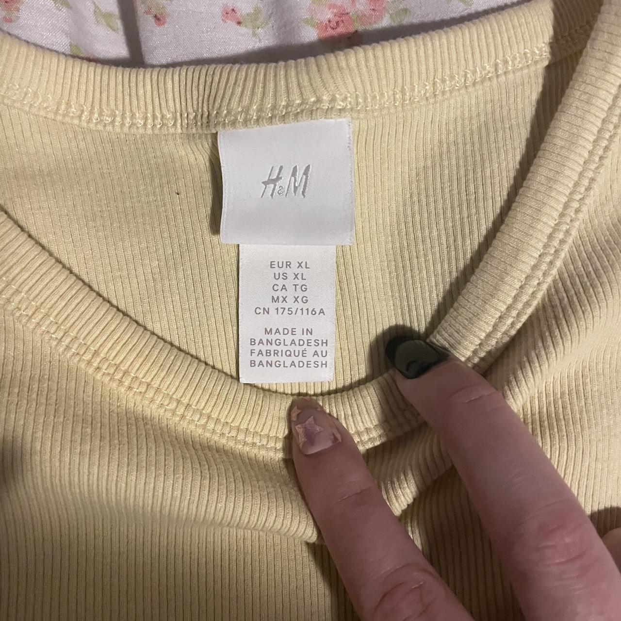 H&M Women's Yellow Vest Depop