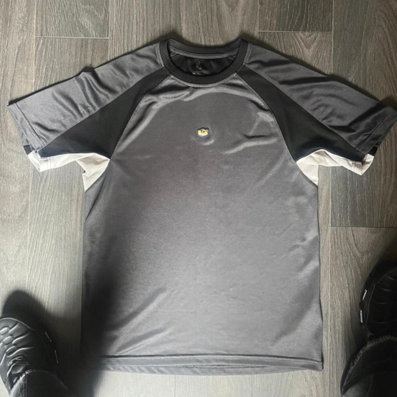 Nike Tn T Shirt Size Small Authentic Depop Nike Tn T Shirt Size Small Authentic Depop