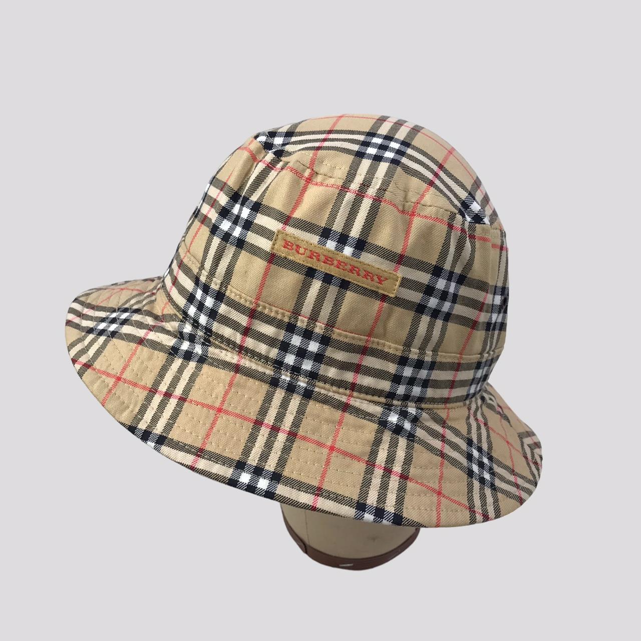 Burberry shop hat depop