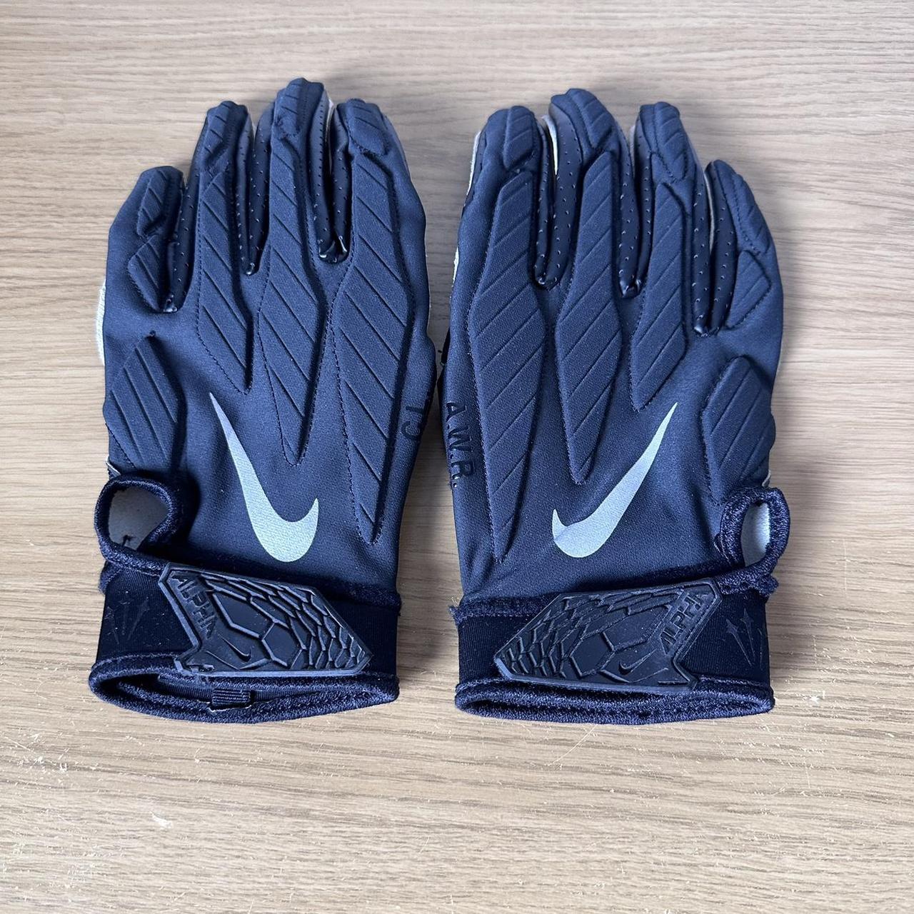 Drake nike outlet gloves