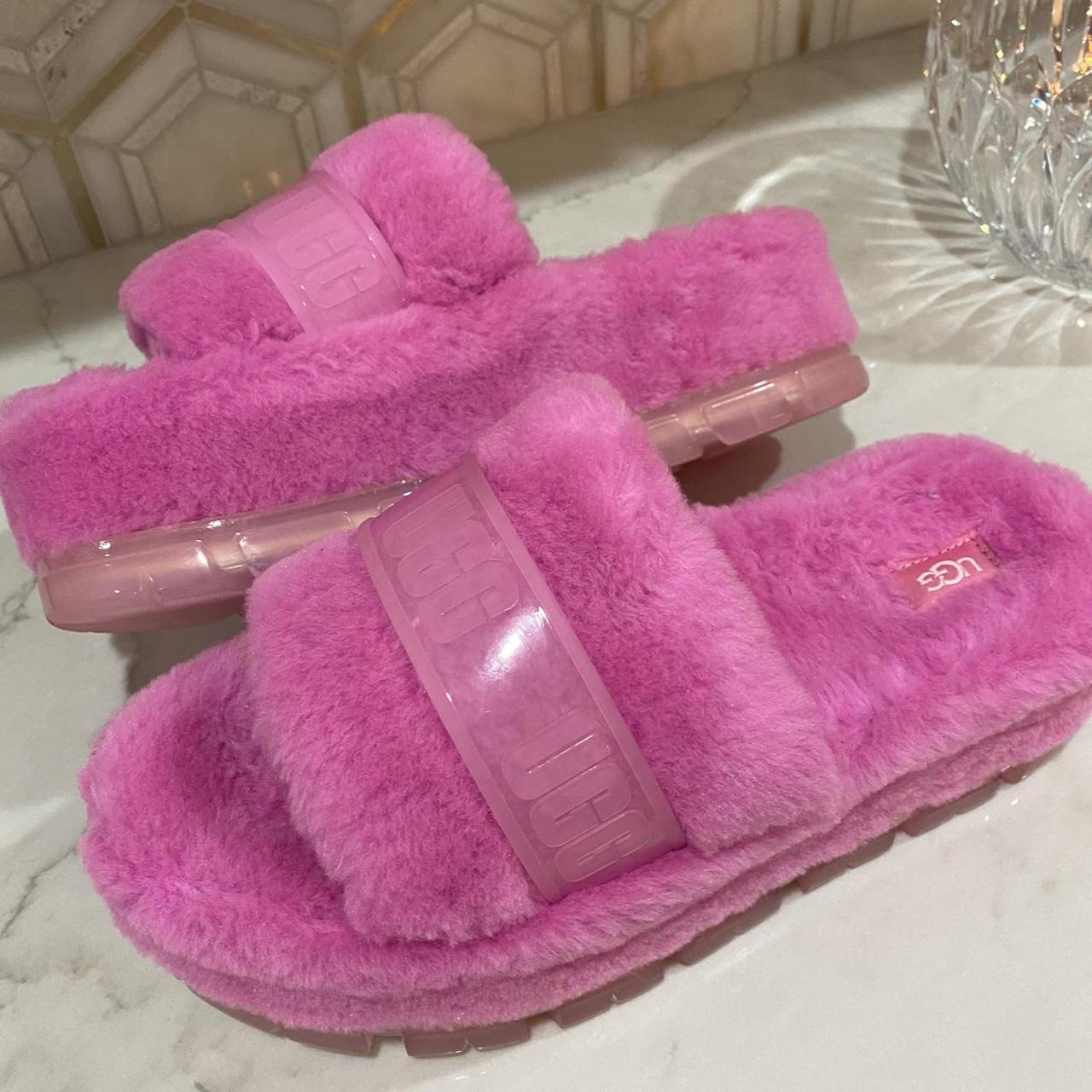 NWOT UGG FLUFFITA PINK CLEAR PLATFORM SLIPPER Depop