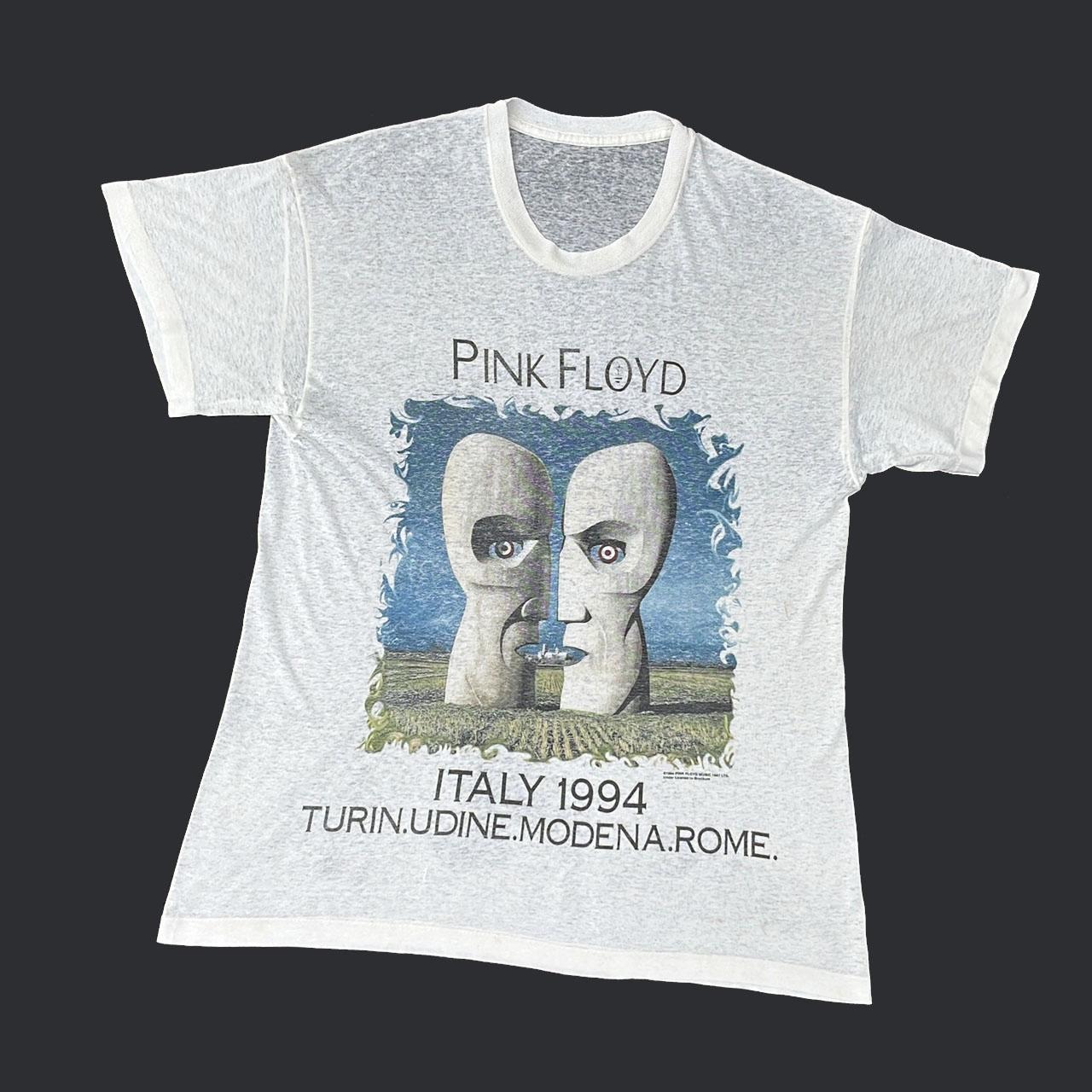 Superb 1994 Brockum licensed original Pink Floyd... - Depop