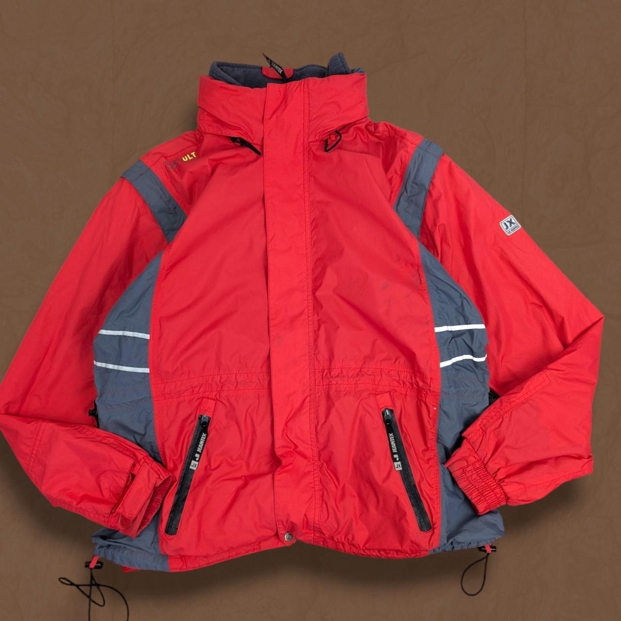 item listed by loom_vtg