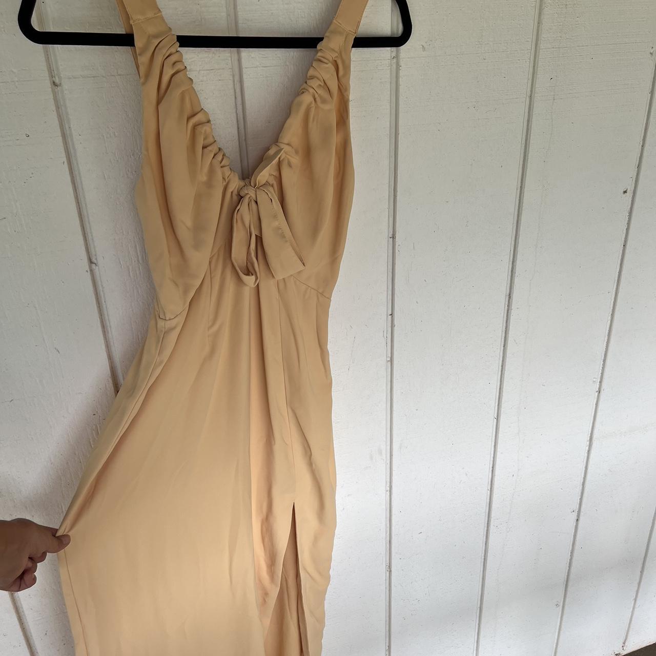 abercrombie light orange dress worn once - Depop