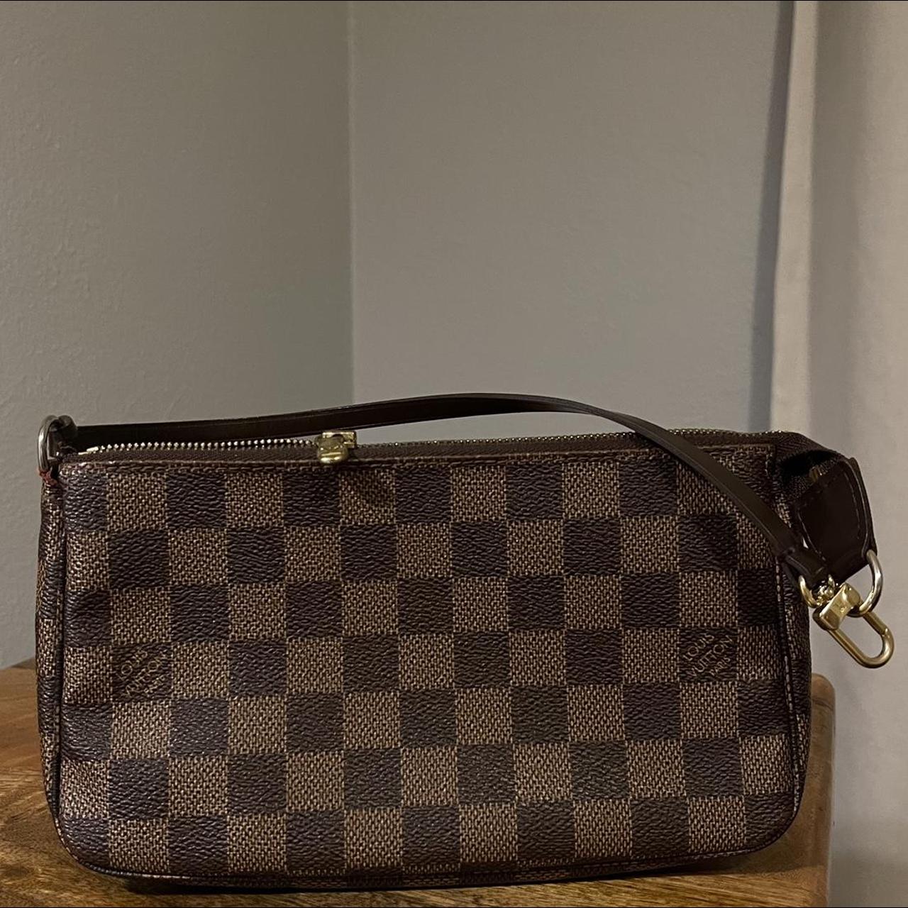 Louis Vuitton - Pochette Félicie in damier ebene - Depop