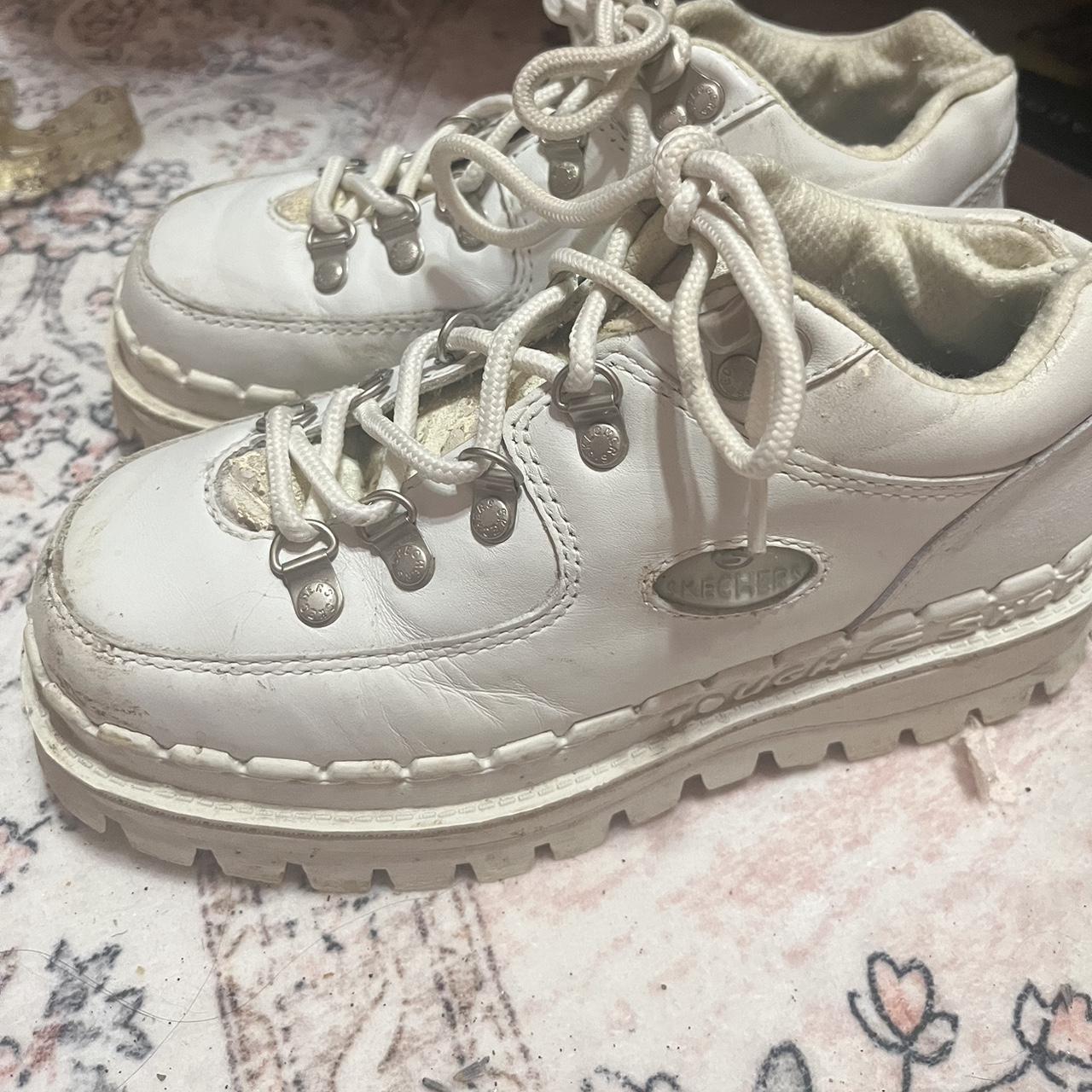 Platform retailer white skechers 90s