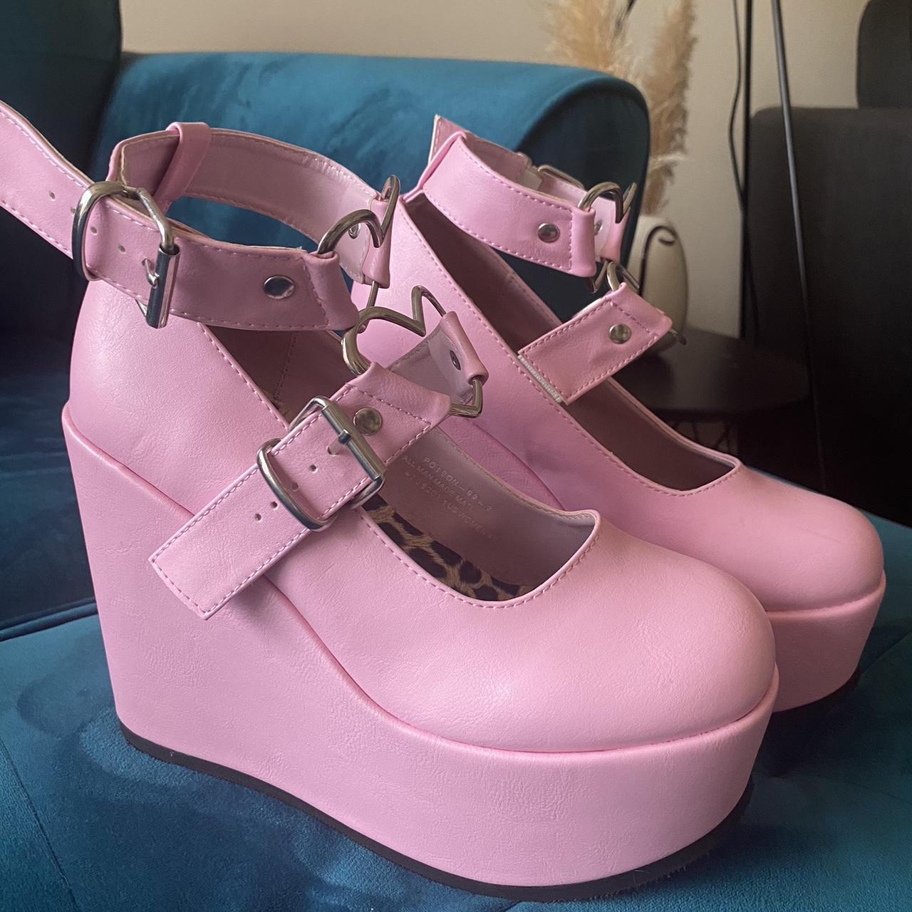 demonia poison pink