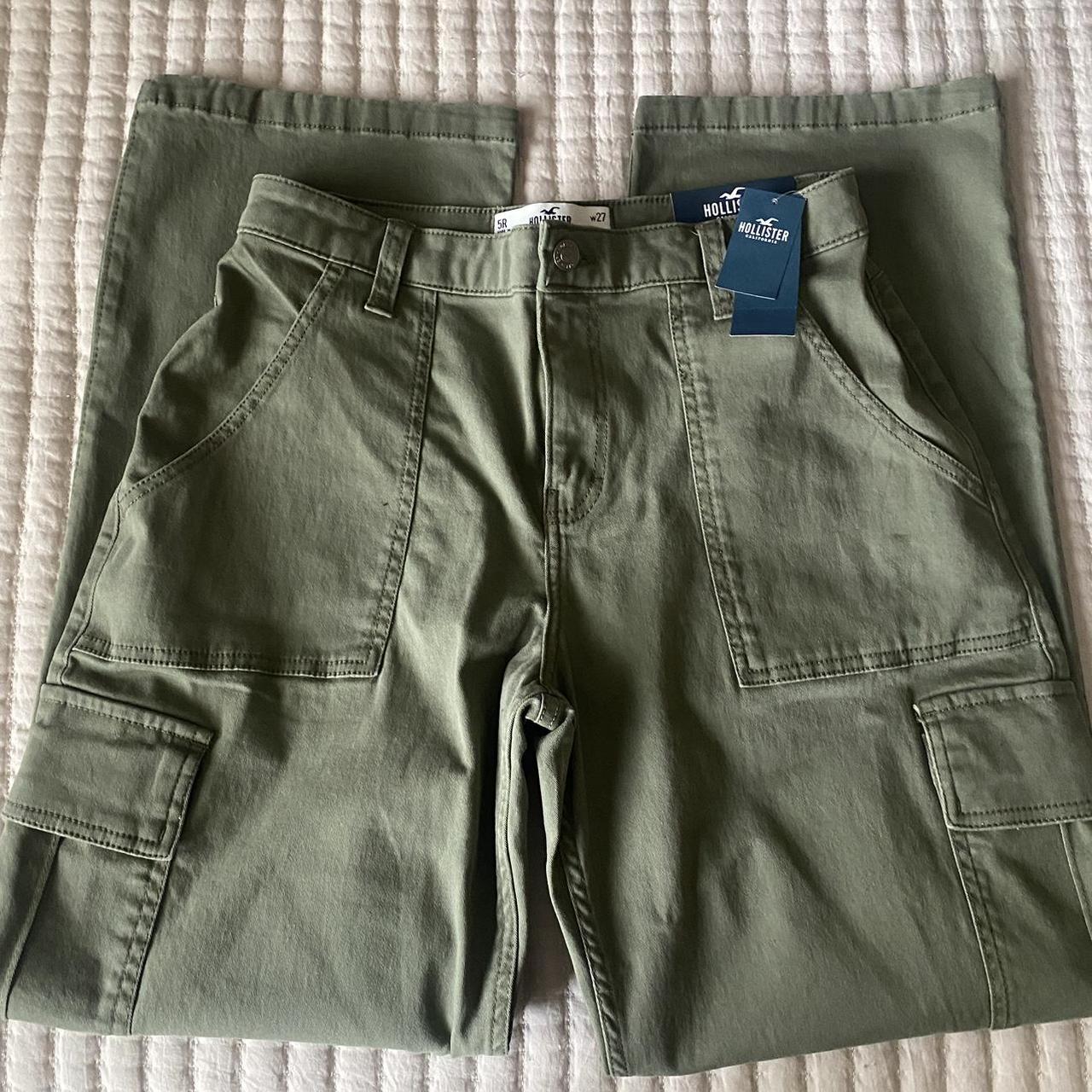 Women’s Hollister Green Cargo Pants -Never worn,... - Depop