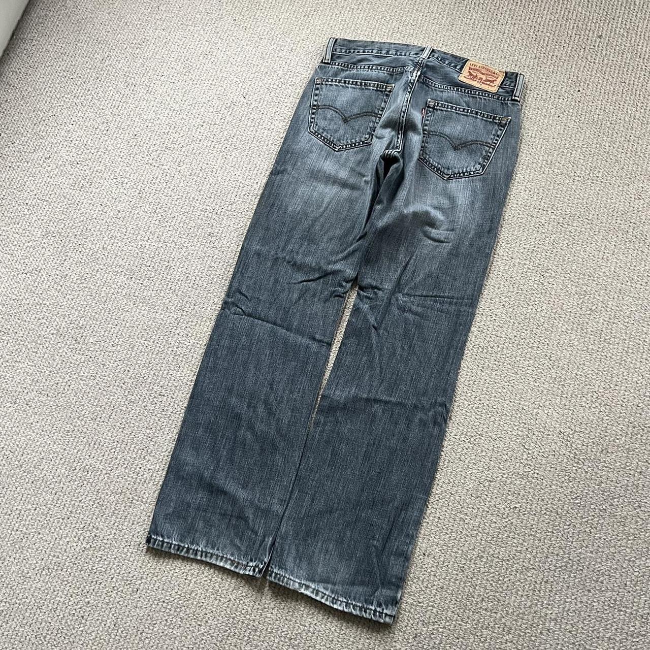 🚶🏼‍♂️ 00's Levi's 559 Straight Leg Stonewashed Faded... - Depop