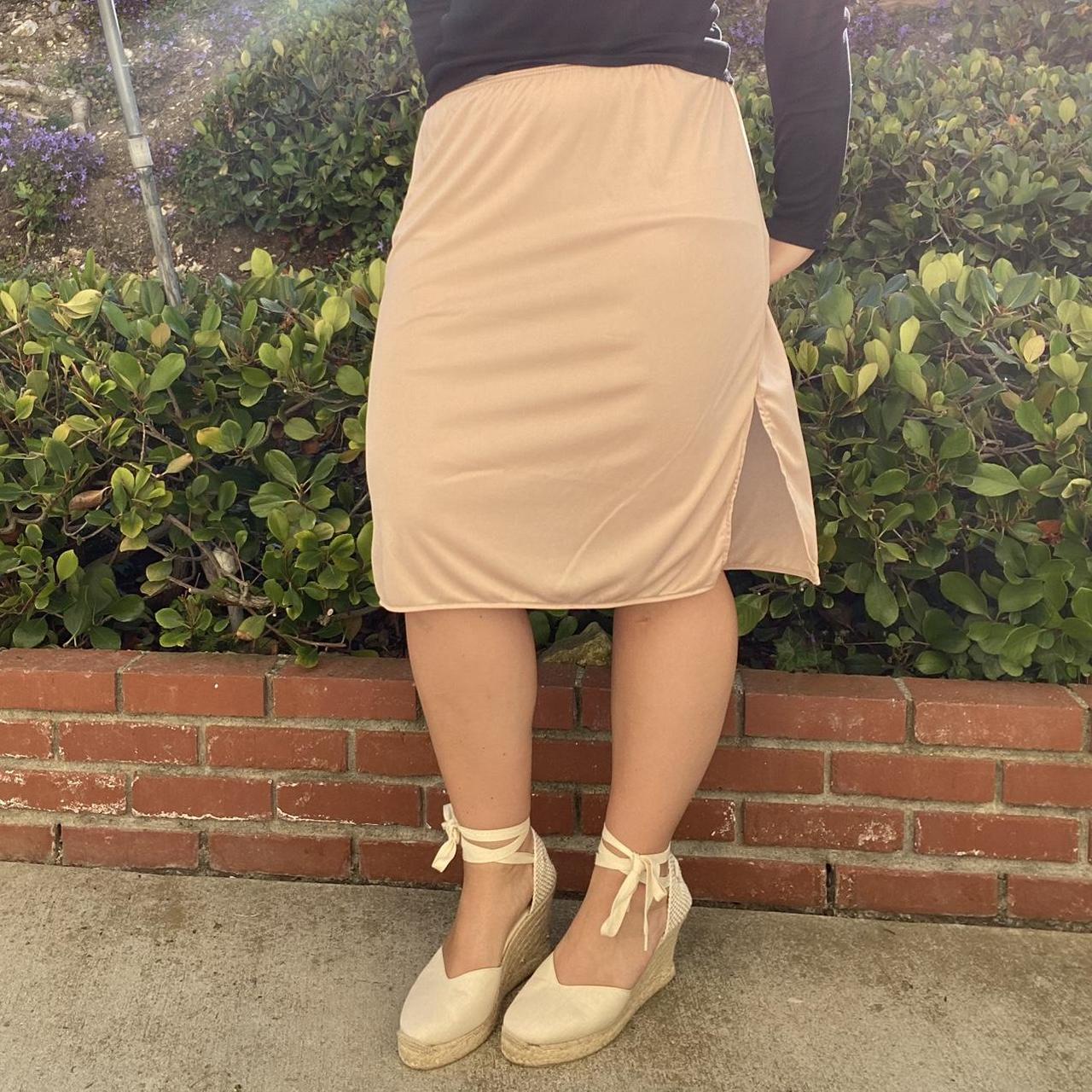 Tan skirt clearance slip